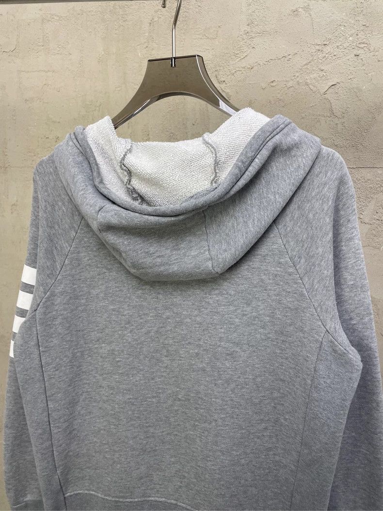 Thom Browne Thom browne Gray four-striped zipper jacket 2504-Nextarrow Size US XS / EU 42 / 0 - 4 Thumbnail