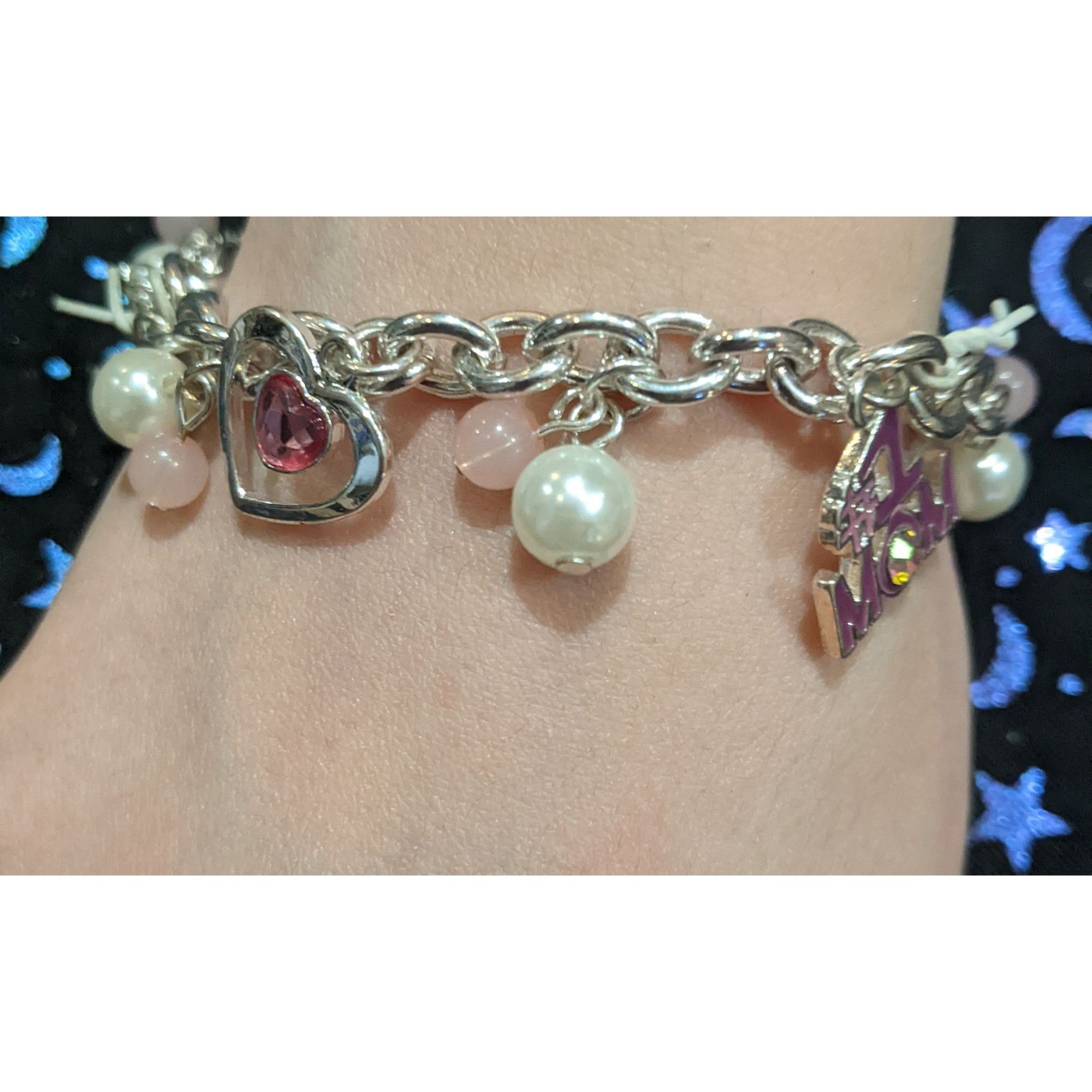 Other Number One Mom Mother's Day Charm Bracelet Size ONE SIZE - 5 Thumbnail