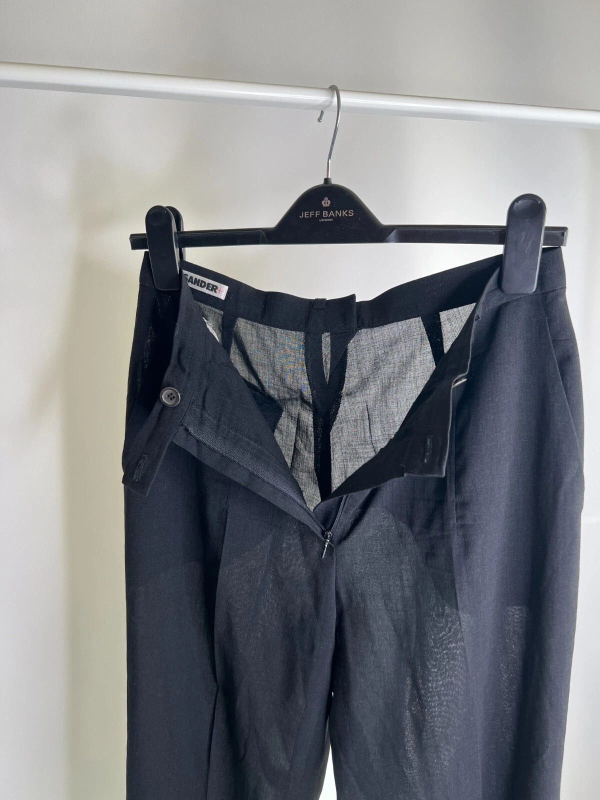 Jil Sander Vintage Jil Sander Women's Black Wool Trouser Pants Size 27" / US 4 / IT 40 - 9 Thumbnail