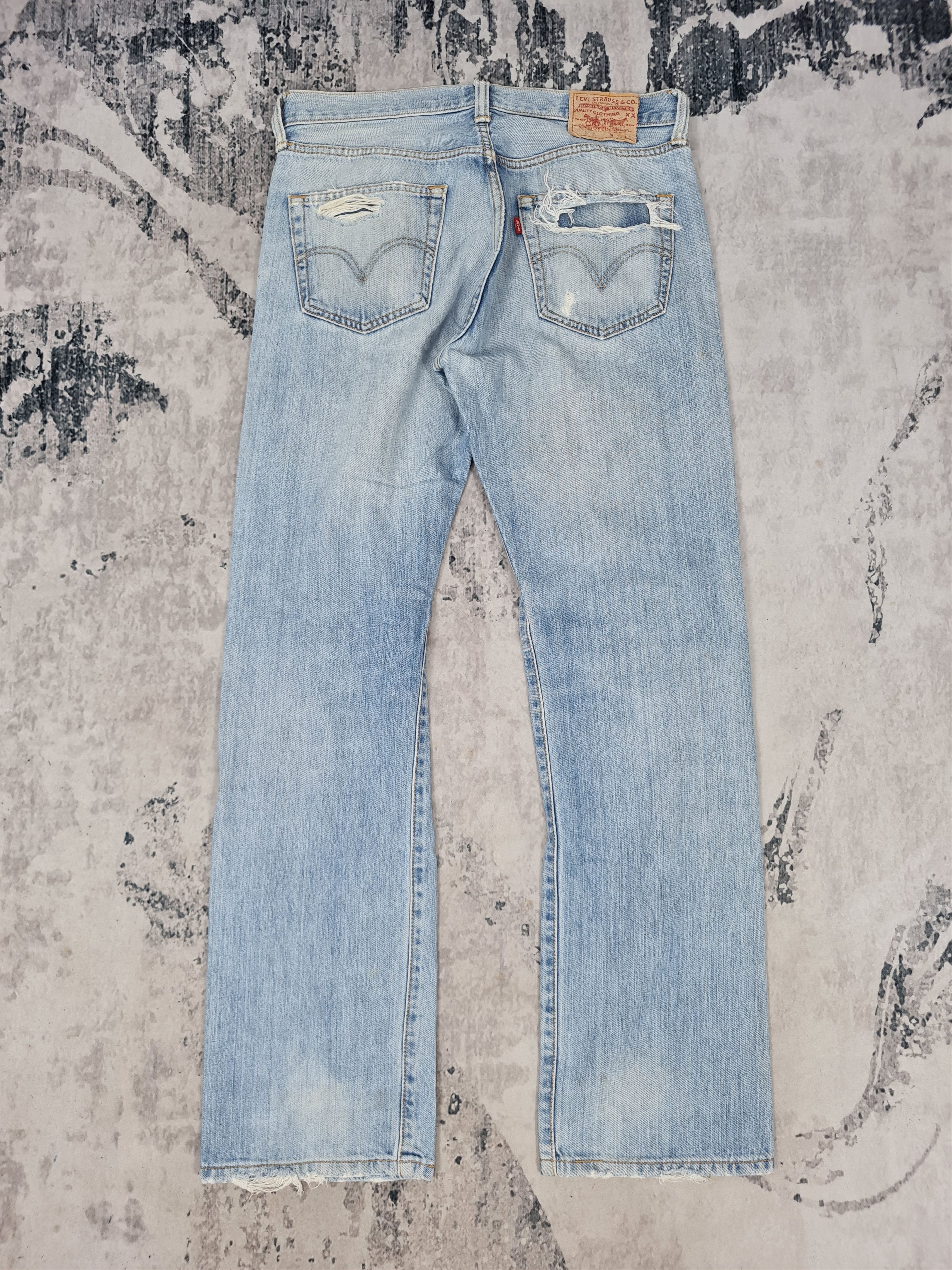 Levi's Vintage Clothing Vtg LEVIS 501 Distressed Faded Ripped Jeans L0381 Size 34X32 Size US 34 / EU 50 - 2 Thumbnail