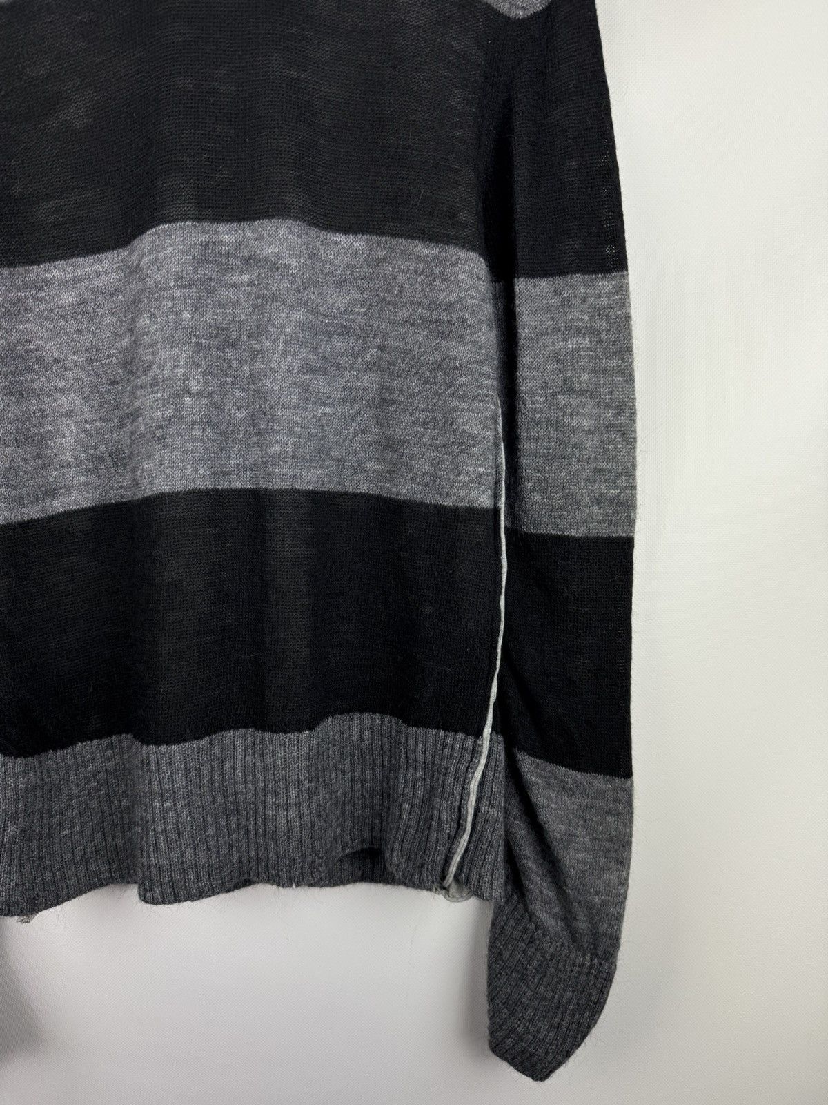 Dolce & Gabbana Dolce & Gabbana Avant-garde Striped Wool Sweater Pullover Size US M / EU 48-50 / 2 - 6 Thumbnail