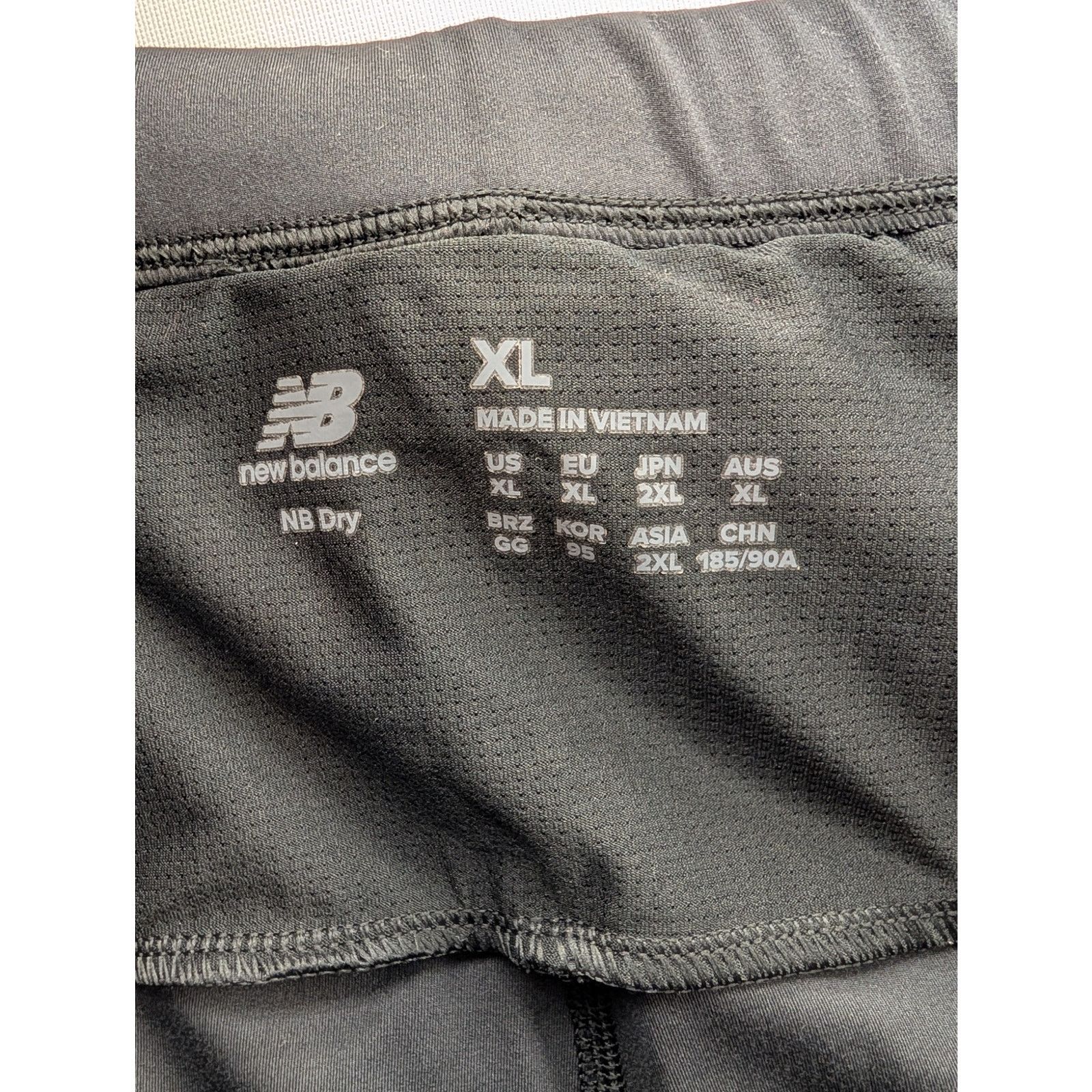 New Balance NWT New Balance Men's RC Pocket Tight 28” in Black size XL Size US 38 / EU 54 - 6 Thumbnail