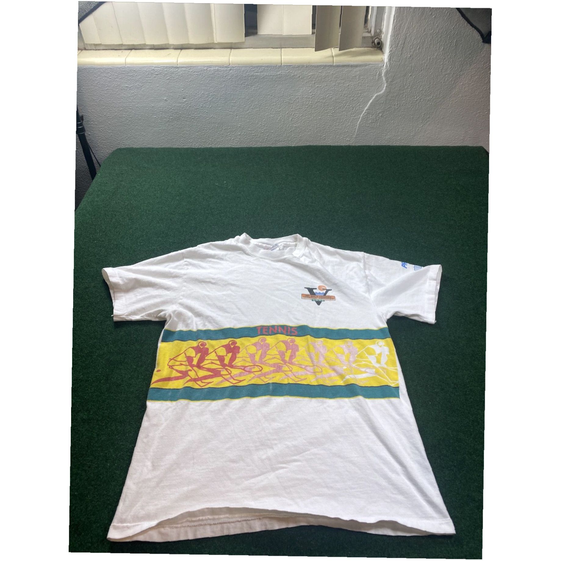 Hanes 90s Vintage 1997 VETERINARY Conference SHIRT Sz Medium Tennis Club Rare Size US M / EU 48-50 / 2 - 1 Thumbnail