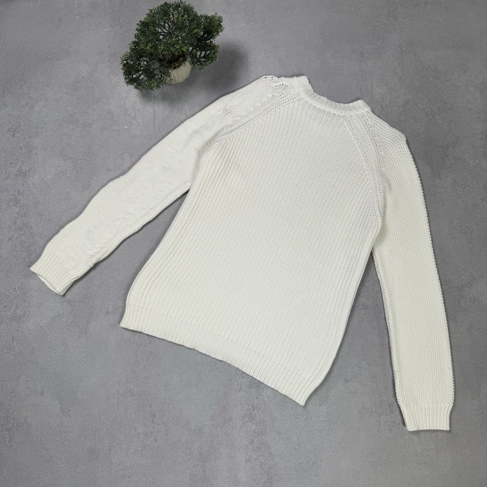 Ann Demeulemeester Ann Demeulemeester Men White Sweater Size S Oversized Size US S / EU 44-46 / 1 - 13 Thumbnail