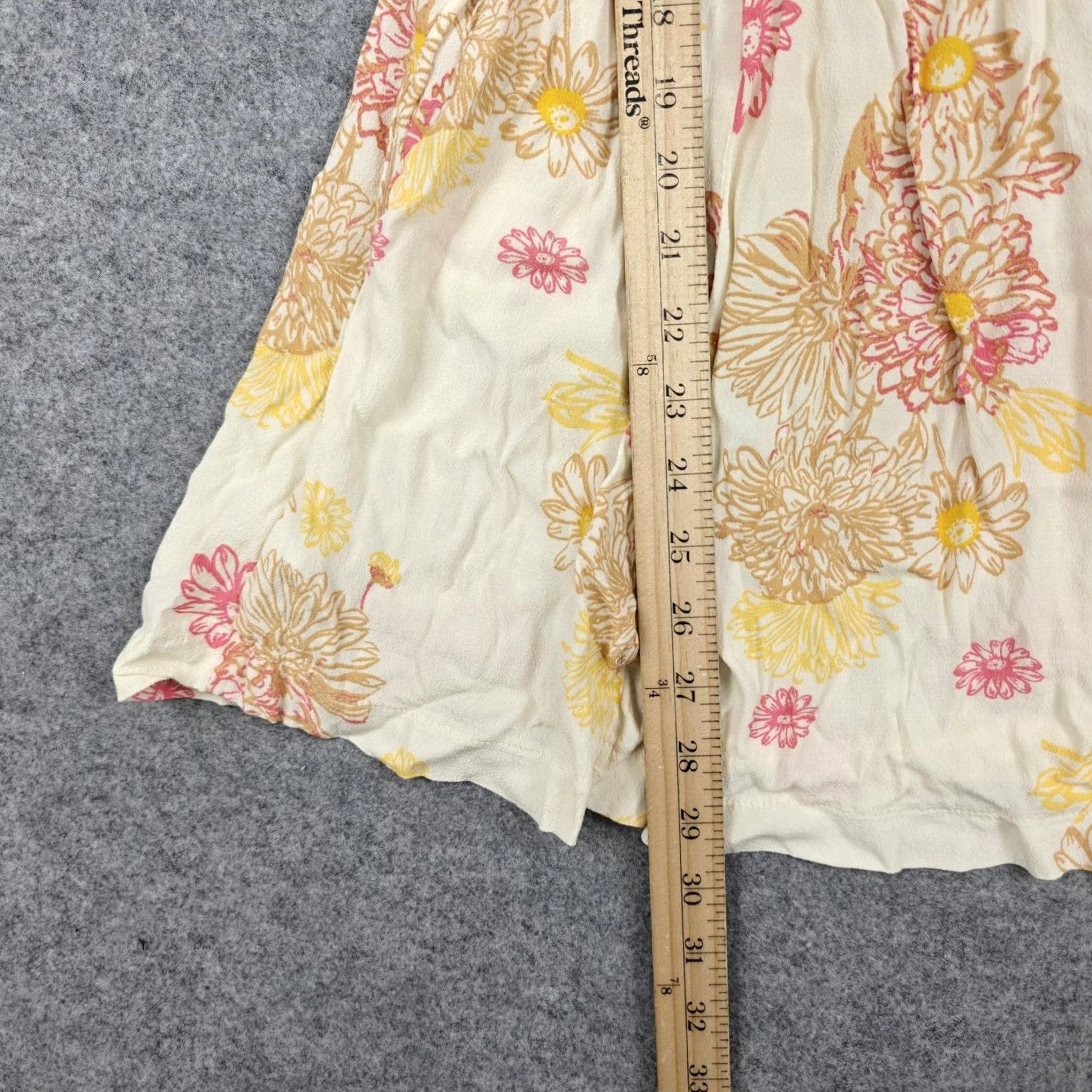 Free People VINTAGE? No — Free People Shirt Dress Womens S White Floral Collared Fit & Flare Short Size S / US 4 / IT 40 - 7 Thumbnail