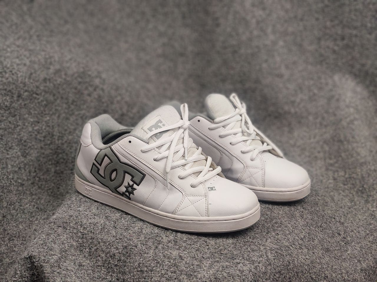 DC DC scarpe Net court graffik Oversized Sneakers Vintage Y2K Size US 13 / EU 46 - 8 Thumbnail
