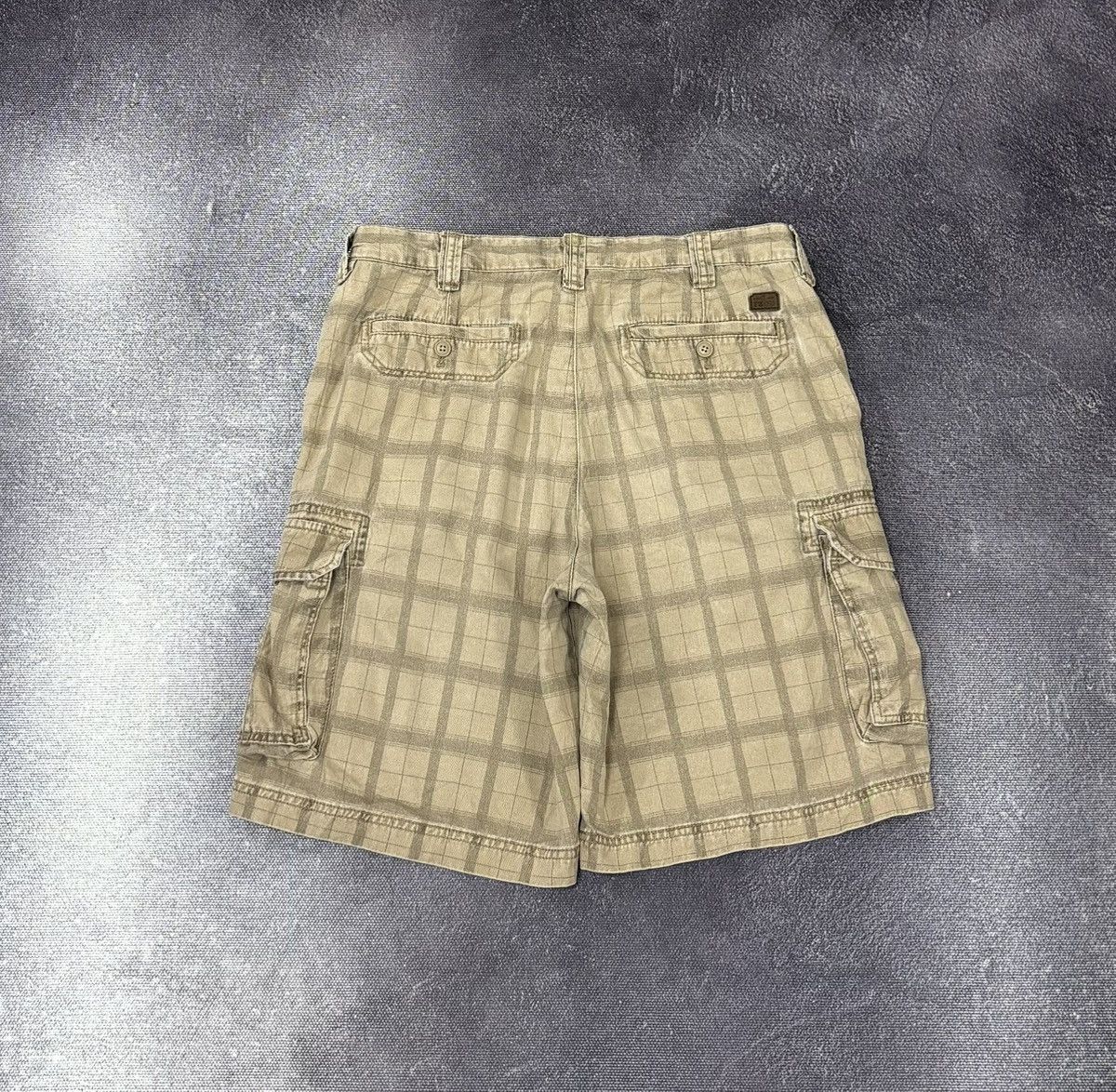 Izod Vintage IZOD Wide-Leg Men’s Utility Hype Baggy Cargo Shorts Size US 34 / EU 50 - 2 Thumbnail