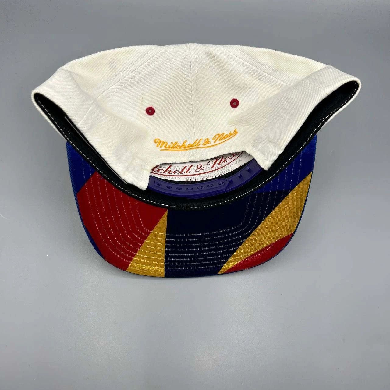 Mitchell & Ness Chicago Bulls Hat Men White Blue Embroidered Snap Back Cap Size ONE SIZE - 6 Thumbnail