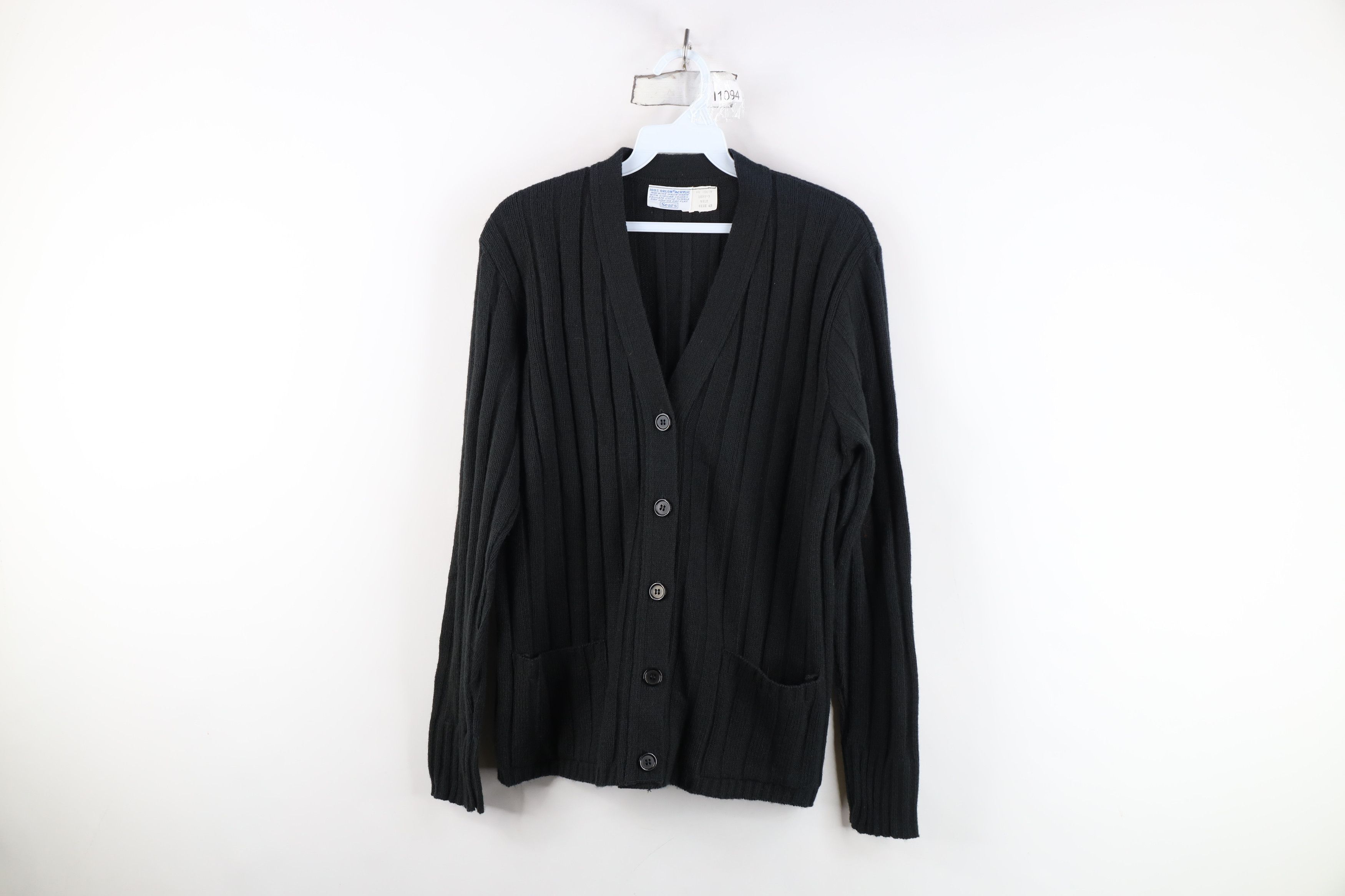 Vintage Vintage 60s 70s Streetwear Ribbed Knit Cardigan Sweater USA Size M / US 6-8 / IT 42-44 - 1 Thumbnail