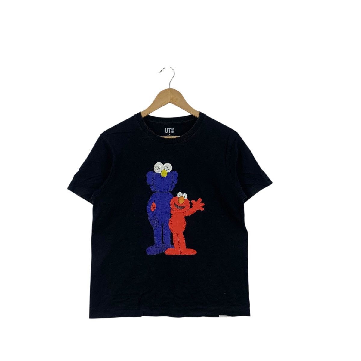 Kaws KAWS x UNIQLO Sesame Street Companion Collection Tee Shirt Size US M / EU 48-50 / 2 - 3 Thumbnail