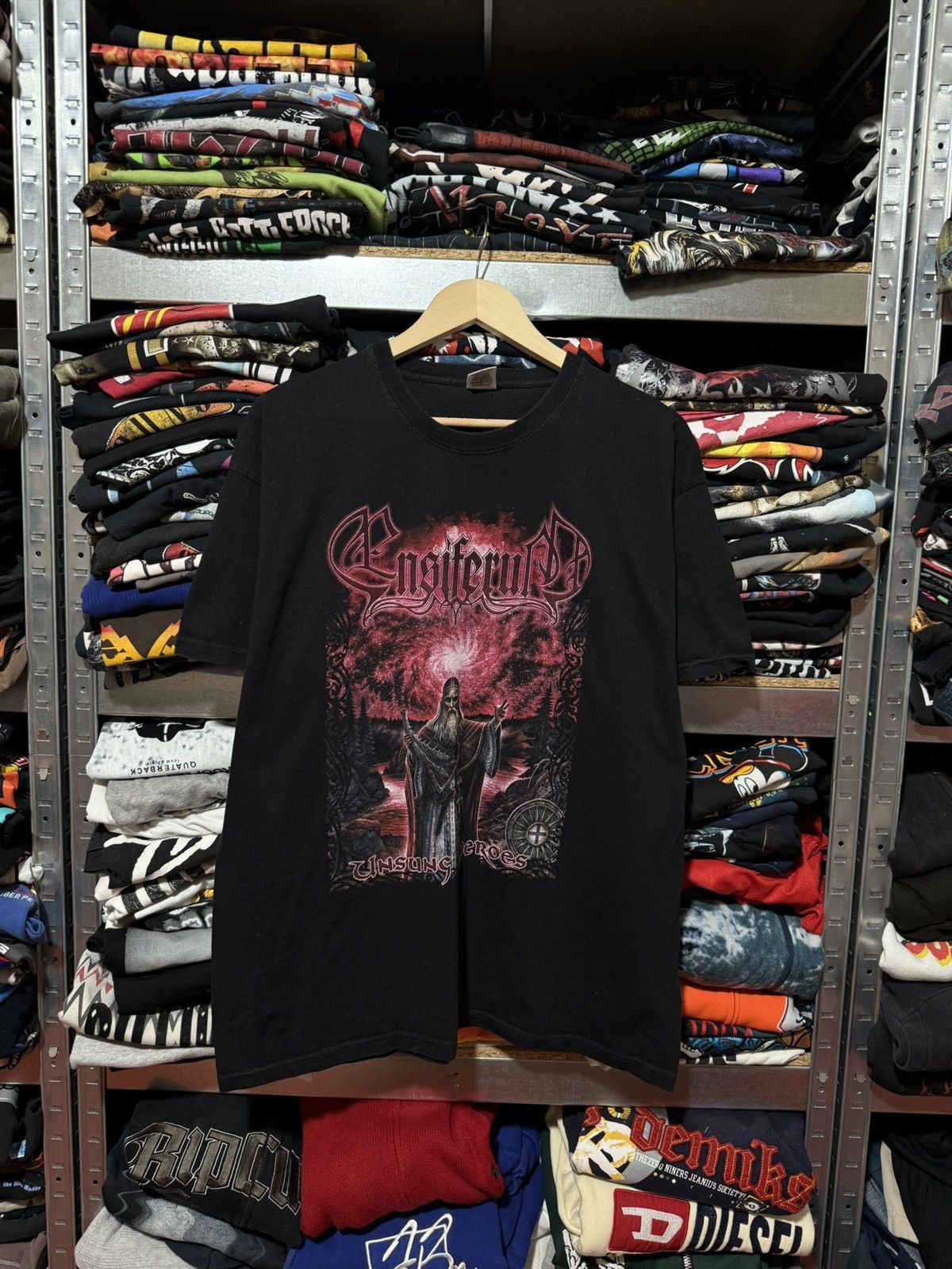 Band Tees Vintage 2012 ENSIFERUM Unsung Heroes Folk Rock Metal T-Shirt Size US XL / EU 56 / 4 - 1 Thumbnail