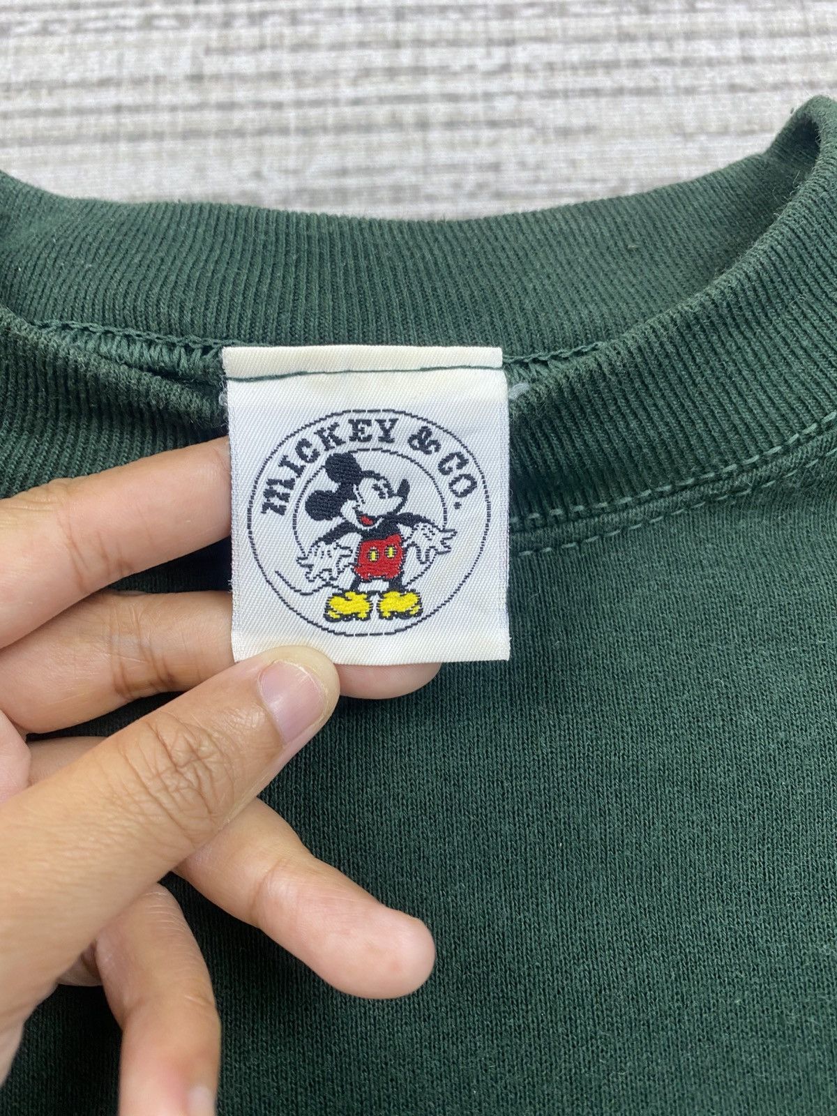 Disney × Japanese Brand × Vintage Vintage 90s Disney Mickey & Co GOFFY Embroidery Sweatshirt Size US L / EU 52-54 / 3 - 6 Thumbnail