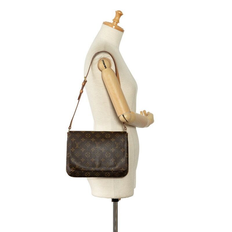 Louis Vuitton Louis Vuitton Monogram Musette Tango Short Handbag M51257 Size ONE SIZE - 9 Thumbnail
