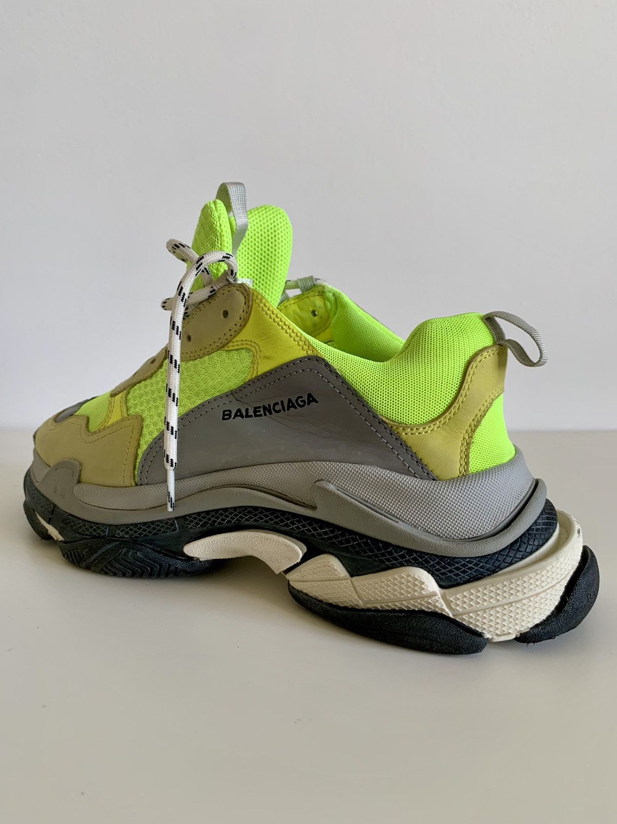 Balenciaga Balenciaga Triple S - Neon Yellow Size US 11 / EU 44 - 7 Thumbnail
