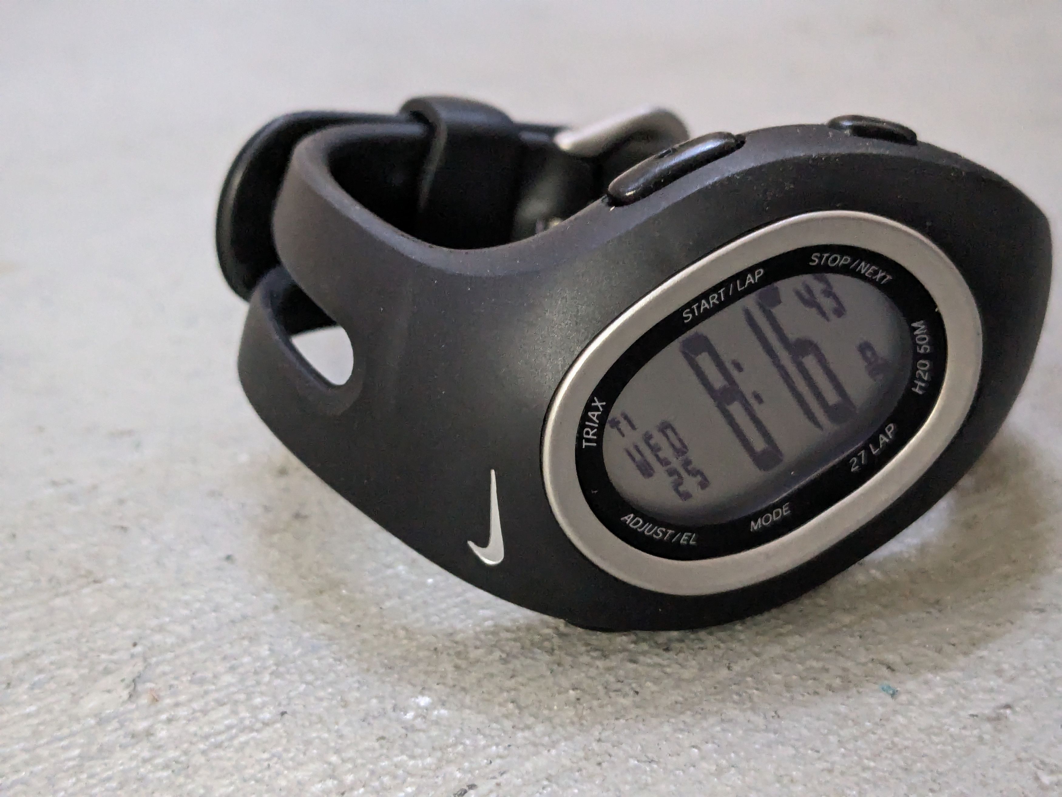 Nike Vintage Nike Watch Black Digital Rubber Minimalist Y2K Size ONE SIZE - 5 Thumbnail
