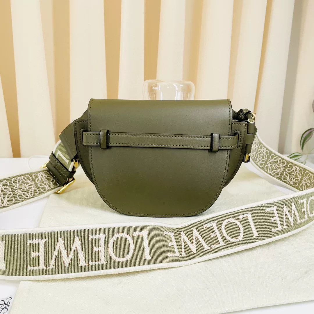 Loewe Pre-loved Bag Very good condition Size ONE SIZE - 1 Thumbnail
