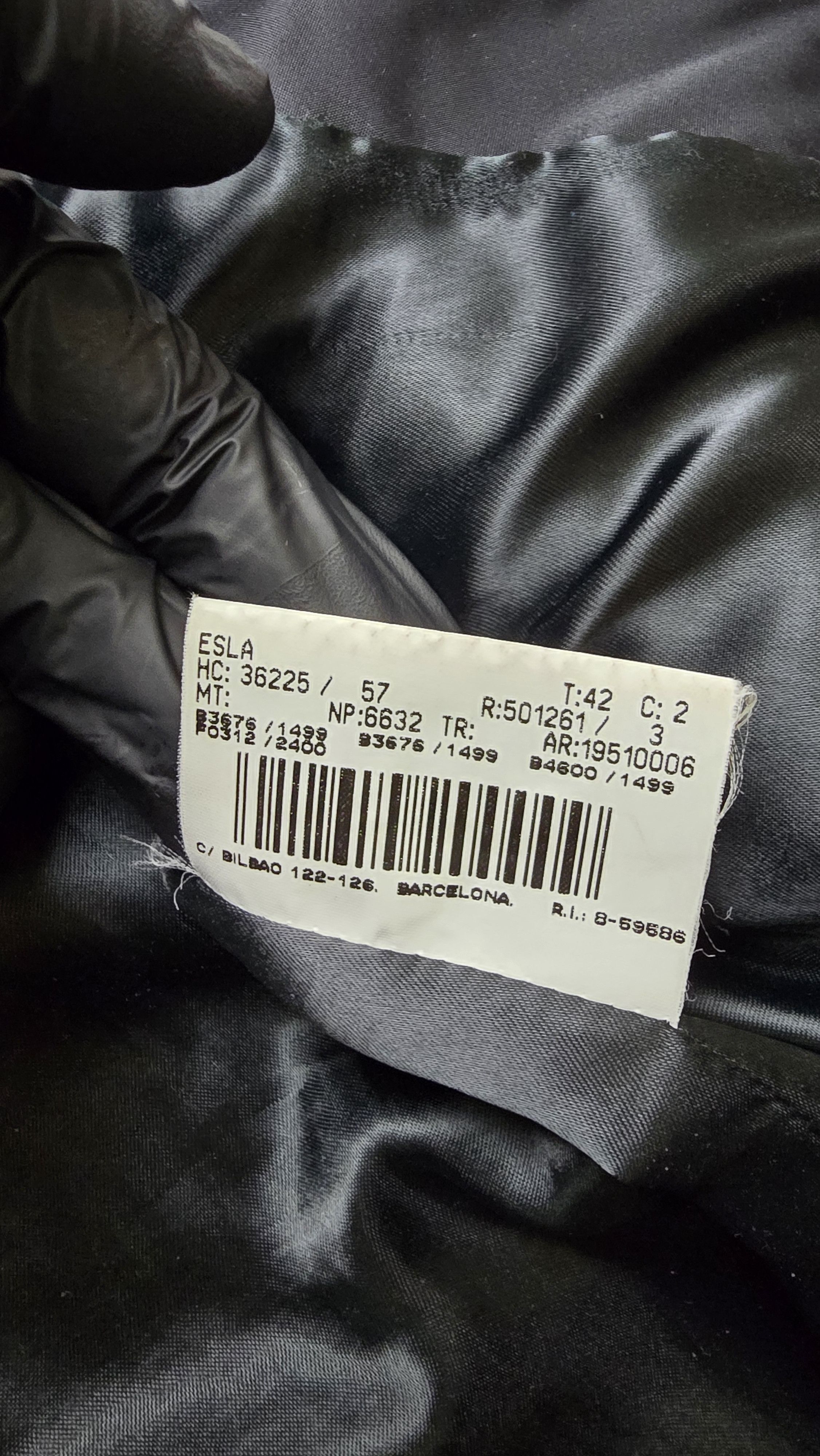 Burberry Vintage Burberry’s Quilted Vest Size L / US 10 / IT 46 - 14 Thumbnail