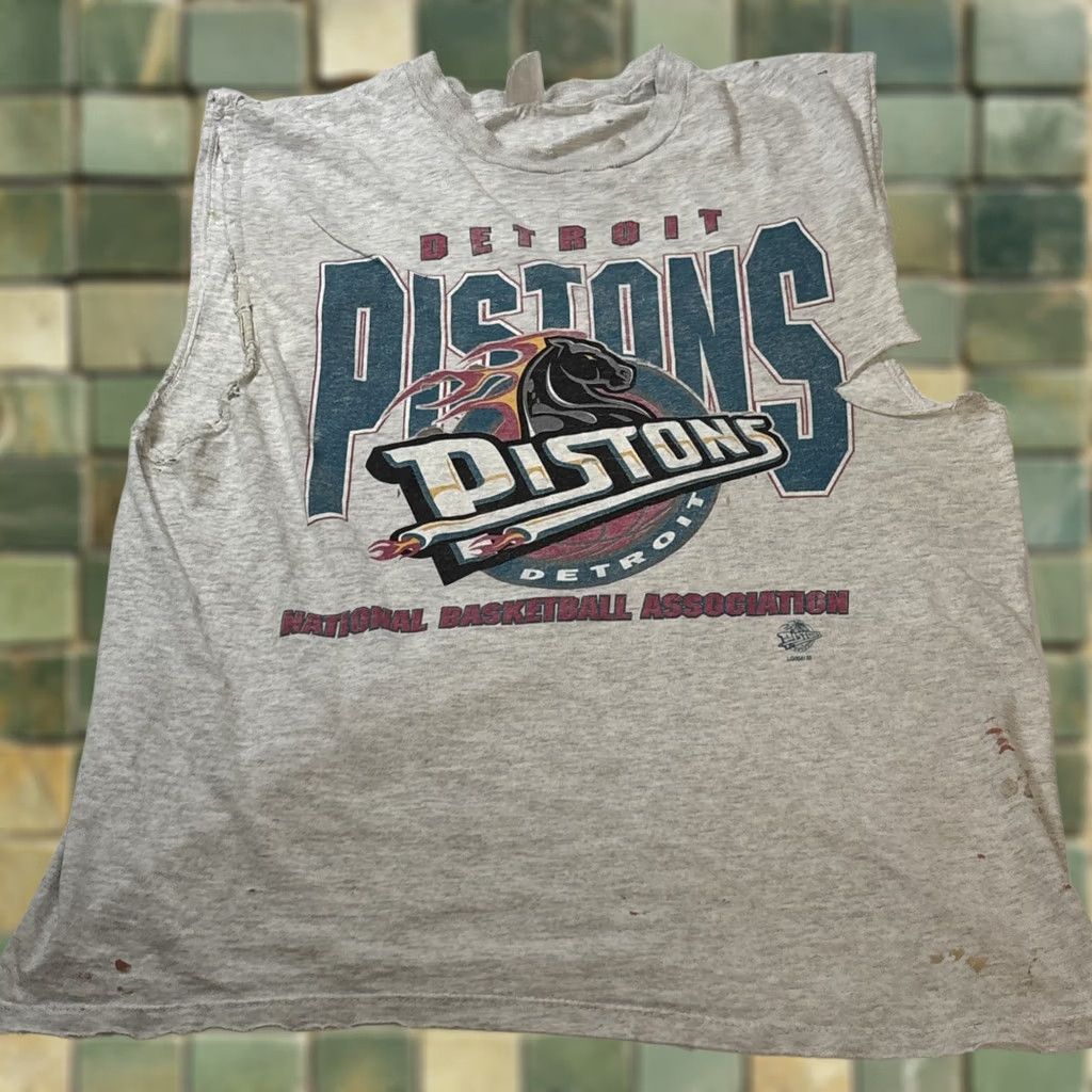 Logo 7 VINTAGE Logo 7 Detroit Pistons Thrasher Sleeveless T Shirt XL Gray Men's Distressed 1990s Sportswear Size US XL / EU 56 / 4 - 1 Thumbnail