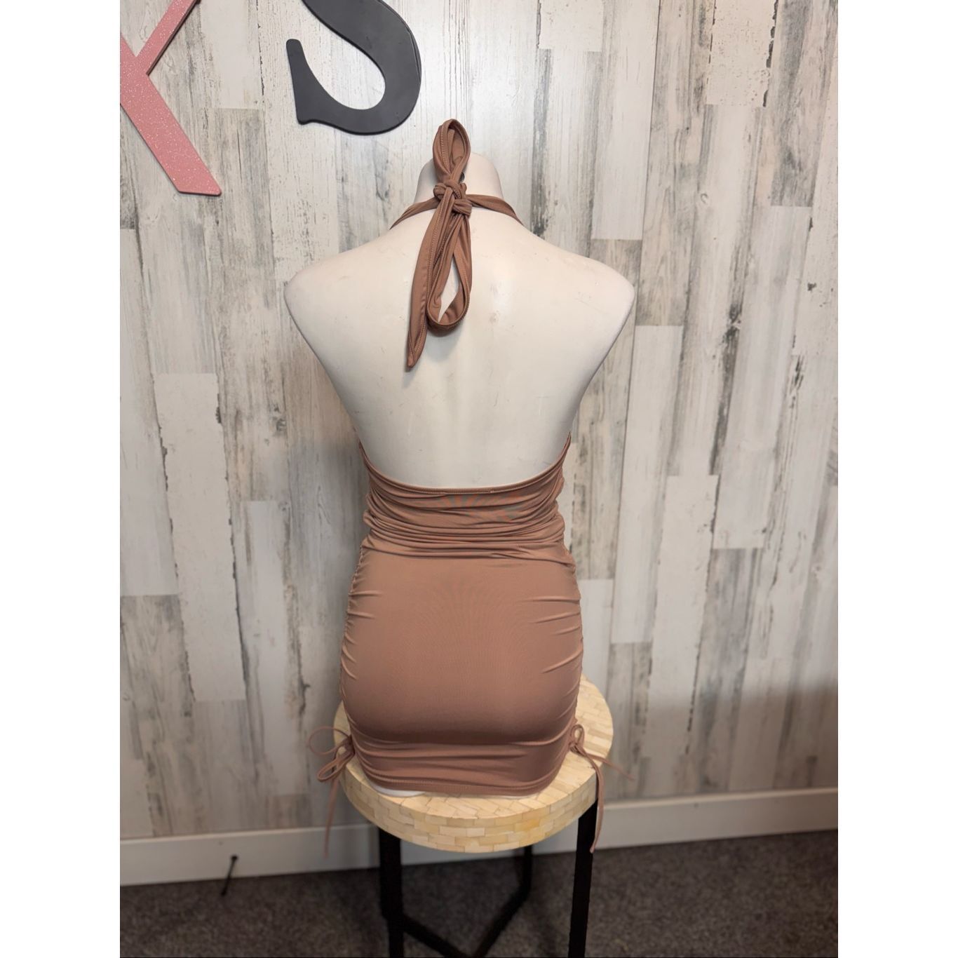 Other Beige Deep V-Neck Ruched Drawstring Halter Backless Mini Dre Size XS / US 0-2 / IT 36-38 - 5 Thumbnail
