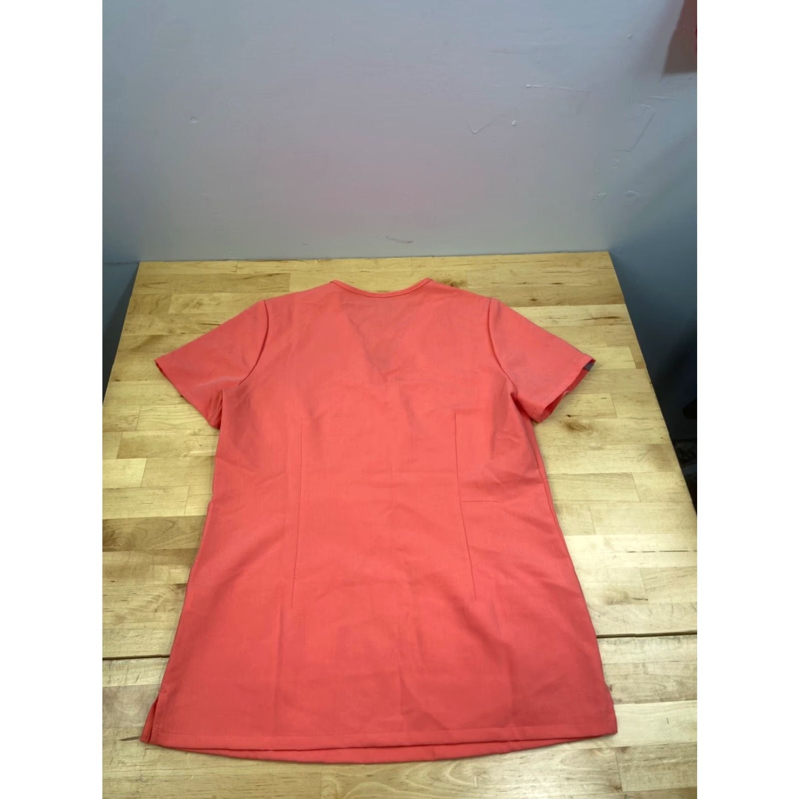 Vintage FIGS Casma 3 Pocket Scrub Top Womens XS Orange Work Medical Hospital Size XS / US 0-2 / IT 36-38 - 7 Thumbnail