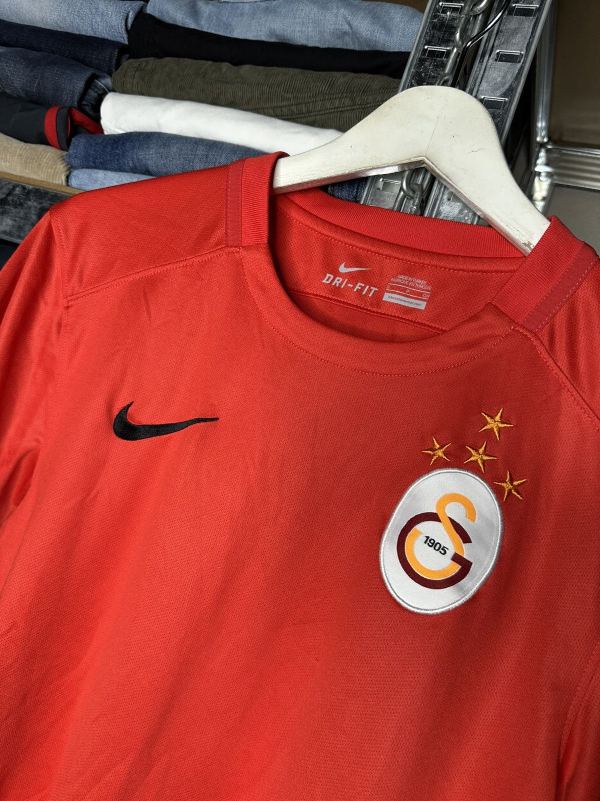 Nike Sneijder #10 Galatasaray Jersey 2015-16 Shirt Football Nike Size US S / EU 44-46 / 1 - 3 Thumbnail