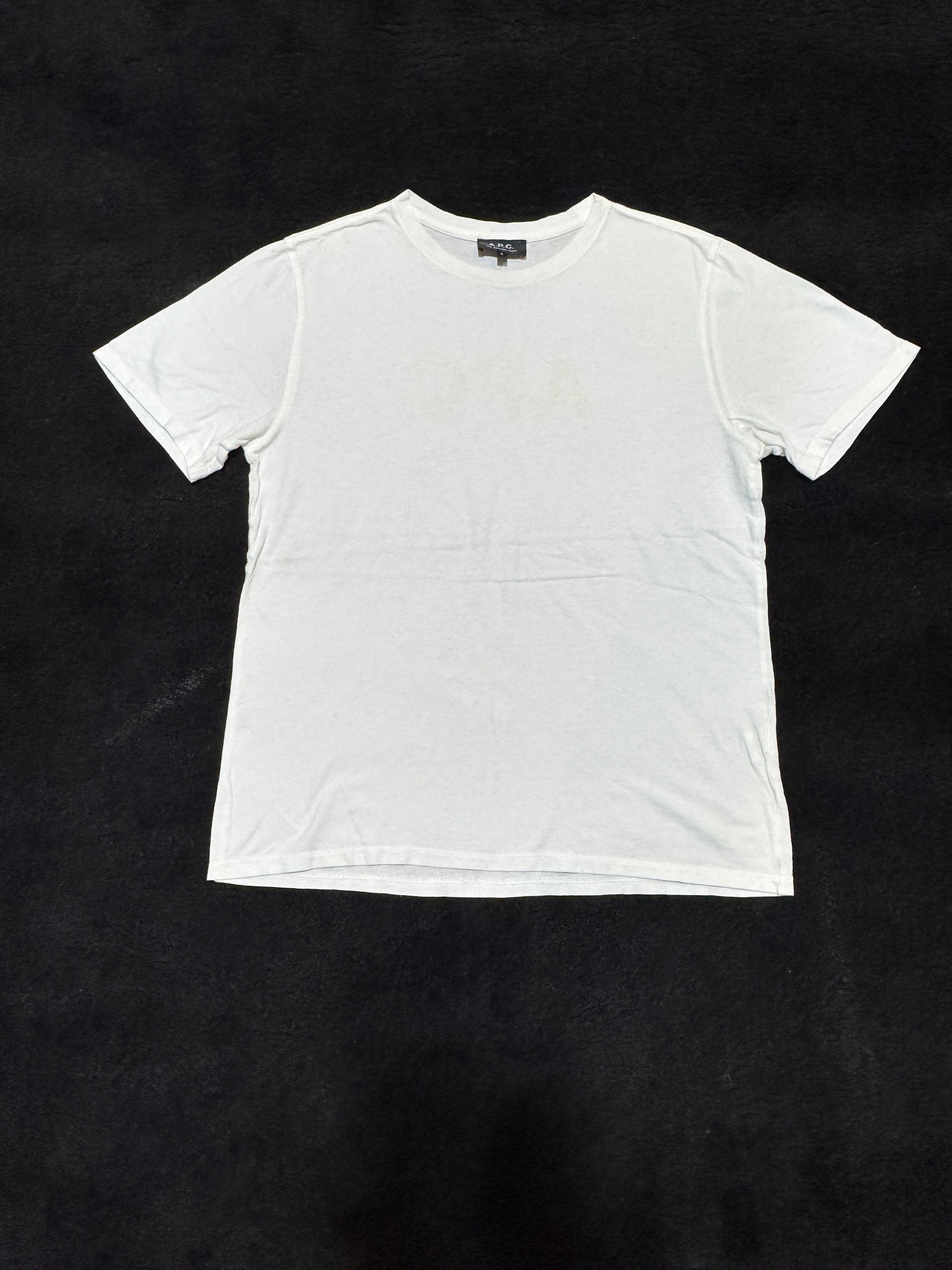 A.P.C. T shirt Rare A.P.C Mirror Spell out White Size S Size US S / EU 44-46 / 1 - 1 Thumbnail
