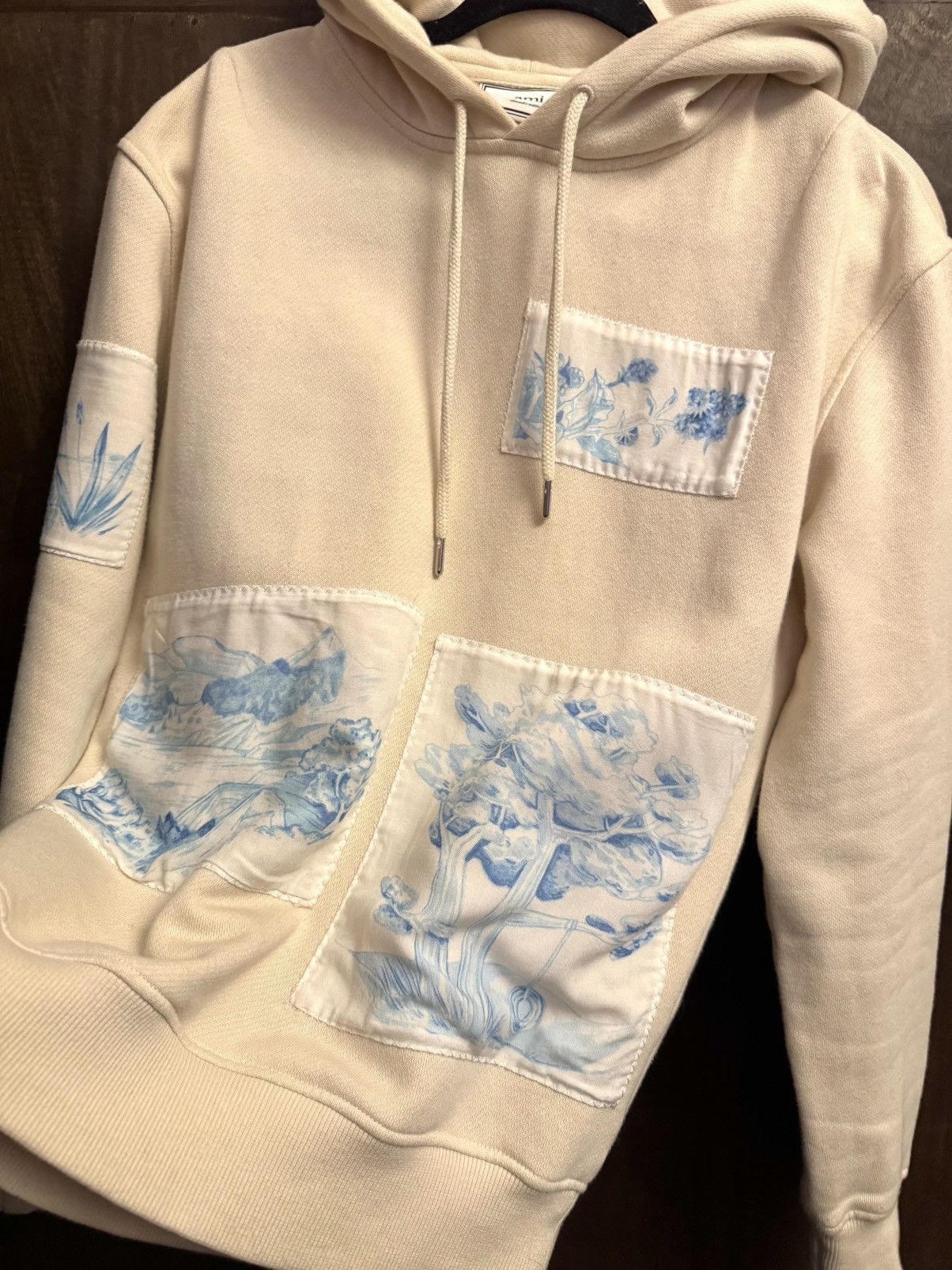AMI ami ss19 printed patch runway sweatshirt hoodie XXS Size US XXS / EU 40 - 7 Thumbnail
