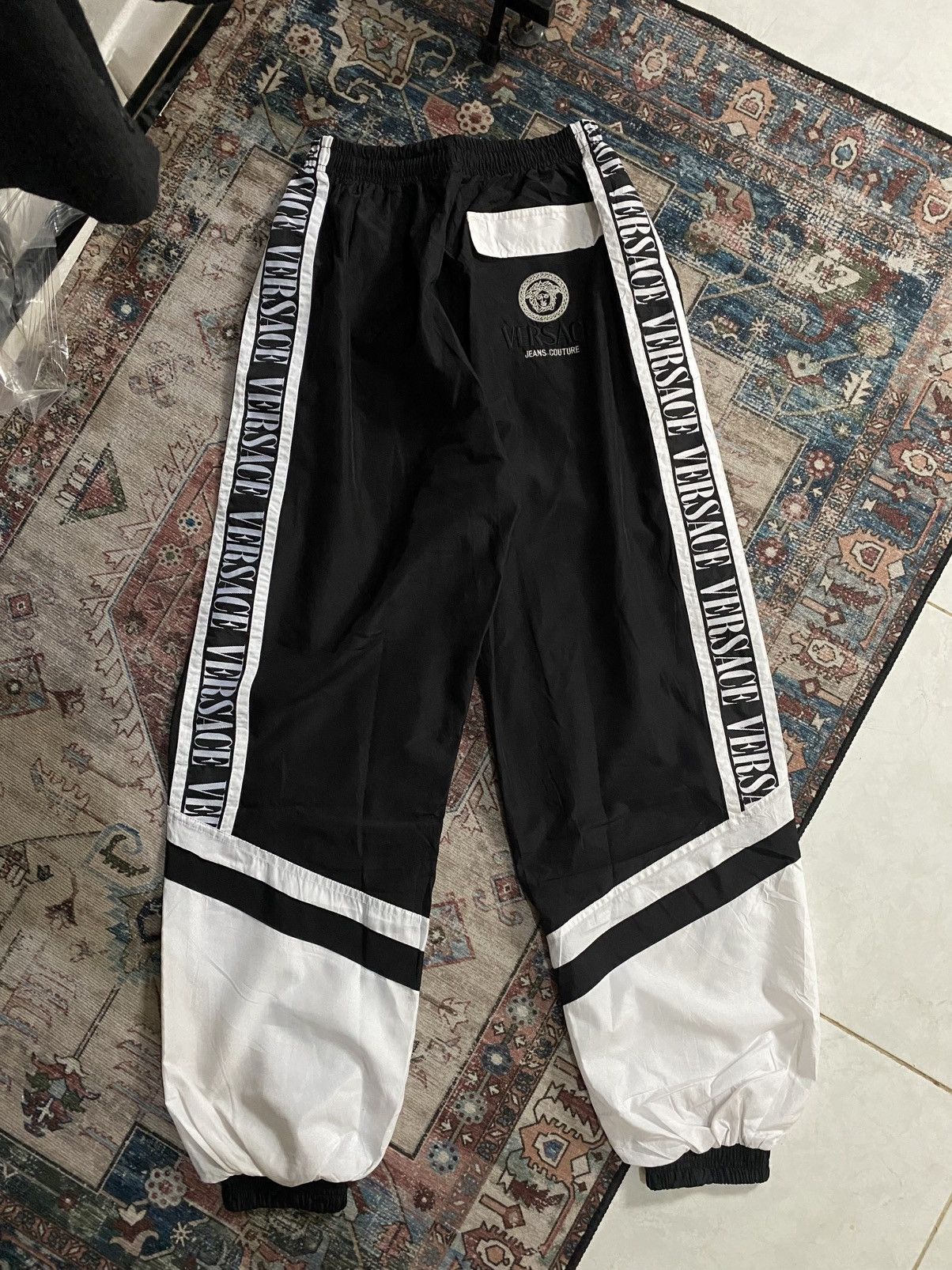 Versace Vintage Versace Trackpants Size US 32 / EU 48 - 1 Thumbnail
