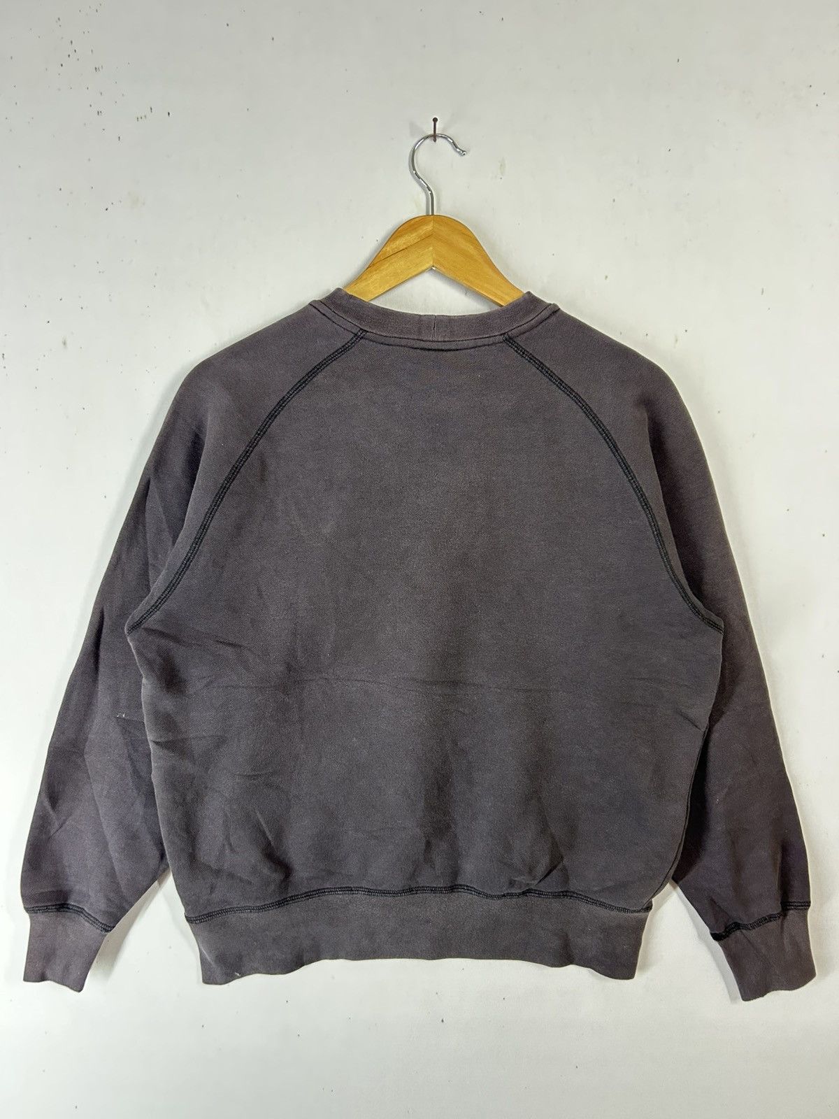 Nike × Vintage Vintage thrashed sunfaded nike sweatshirt Size US M / EU 48-50 / 2 - 2 Thumbnail