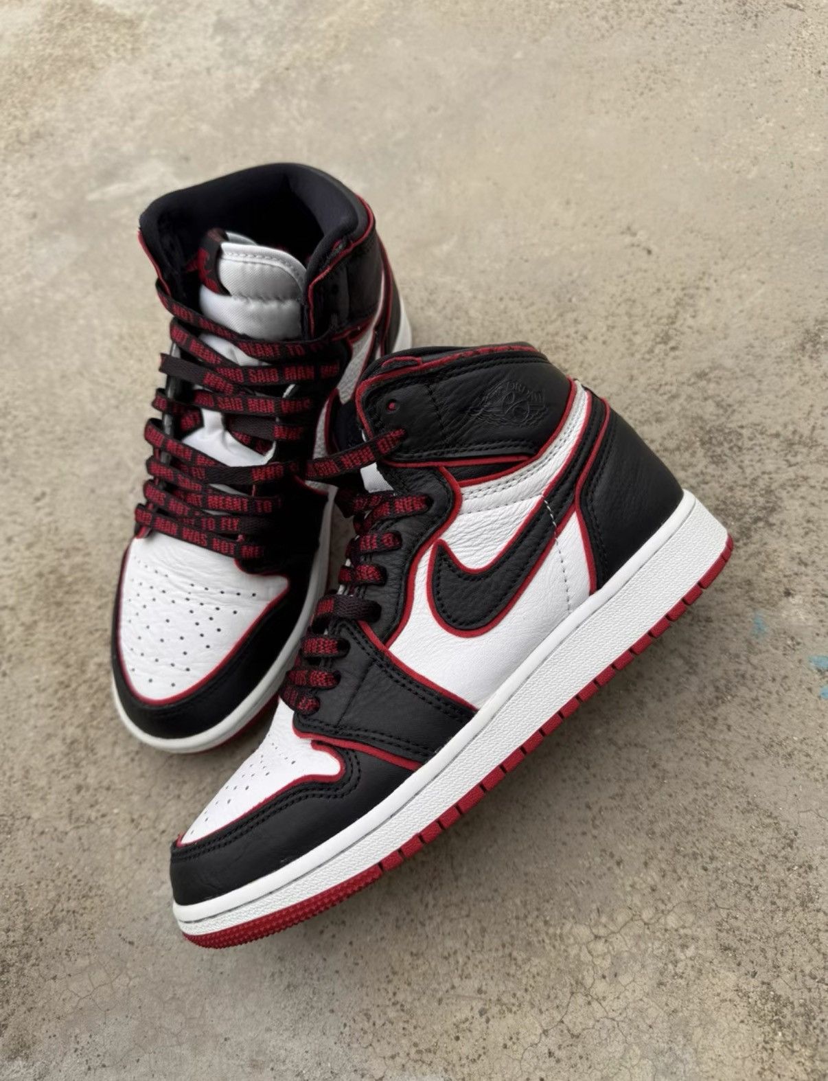 Nike Nike Air Jordan 1 High GS, Black & Red K37 Size US 6.5 / IT 36.5 - 5 Thumbnail