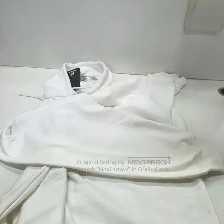 Balenciaga Balenciaga White Hoodie with Back Logo. Size US S / EU 44-46 / 1 - 5 Thumbnail