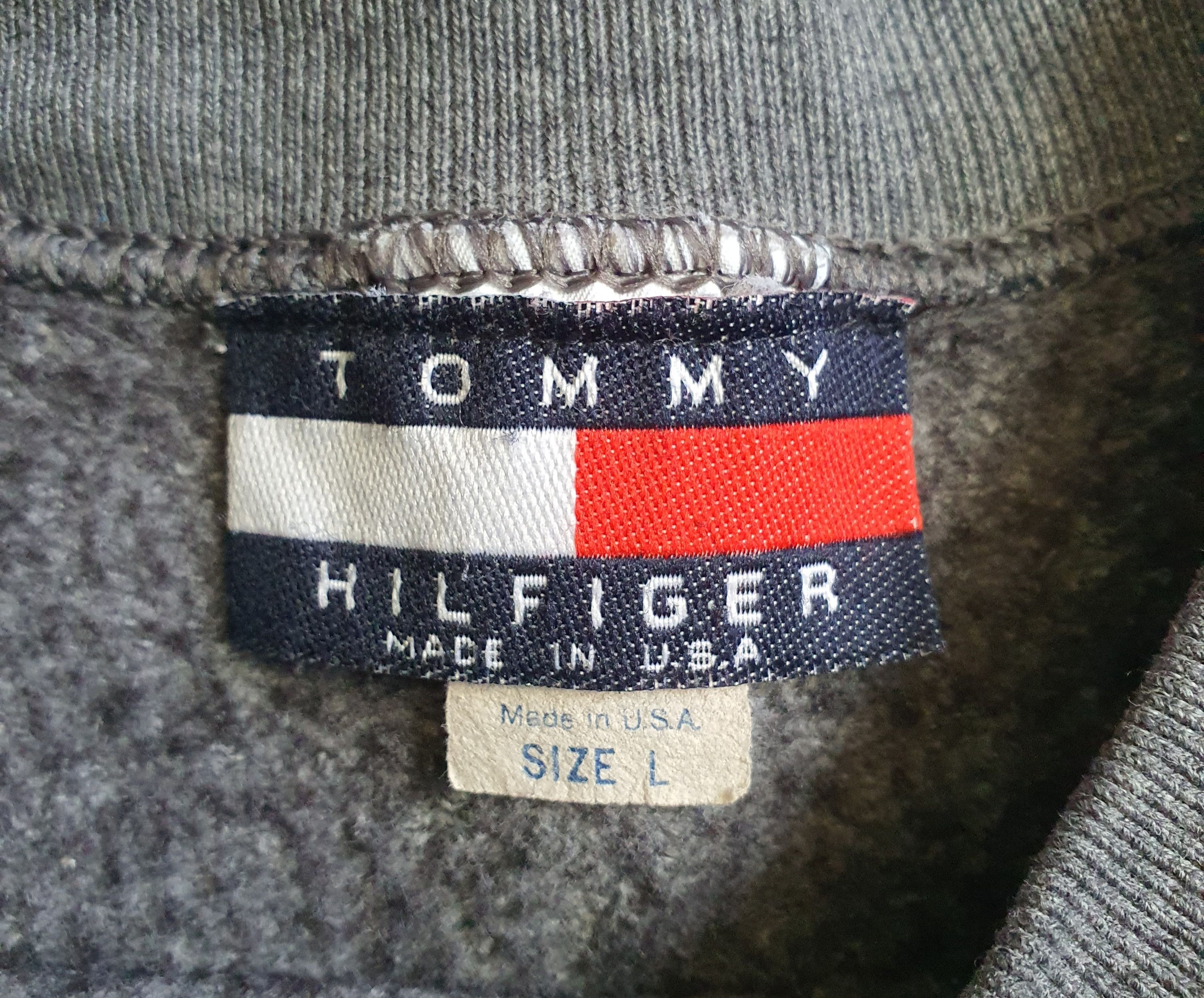 Tommy Hilfiger × Vintage TOMMY HILFIGER 1990s Classic Logo Sweatshirt size Large Size US L / EU 52-54 / 3 - 3 Thumbnail