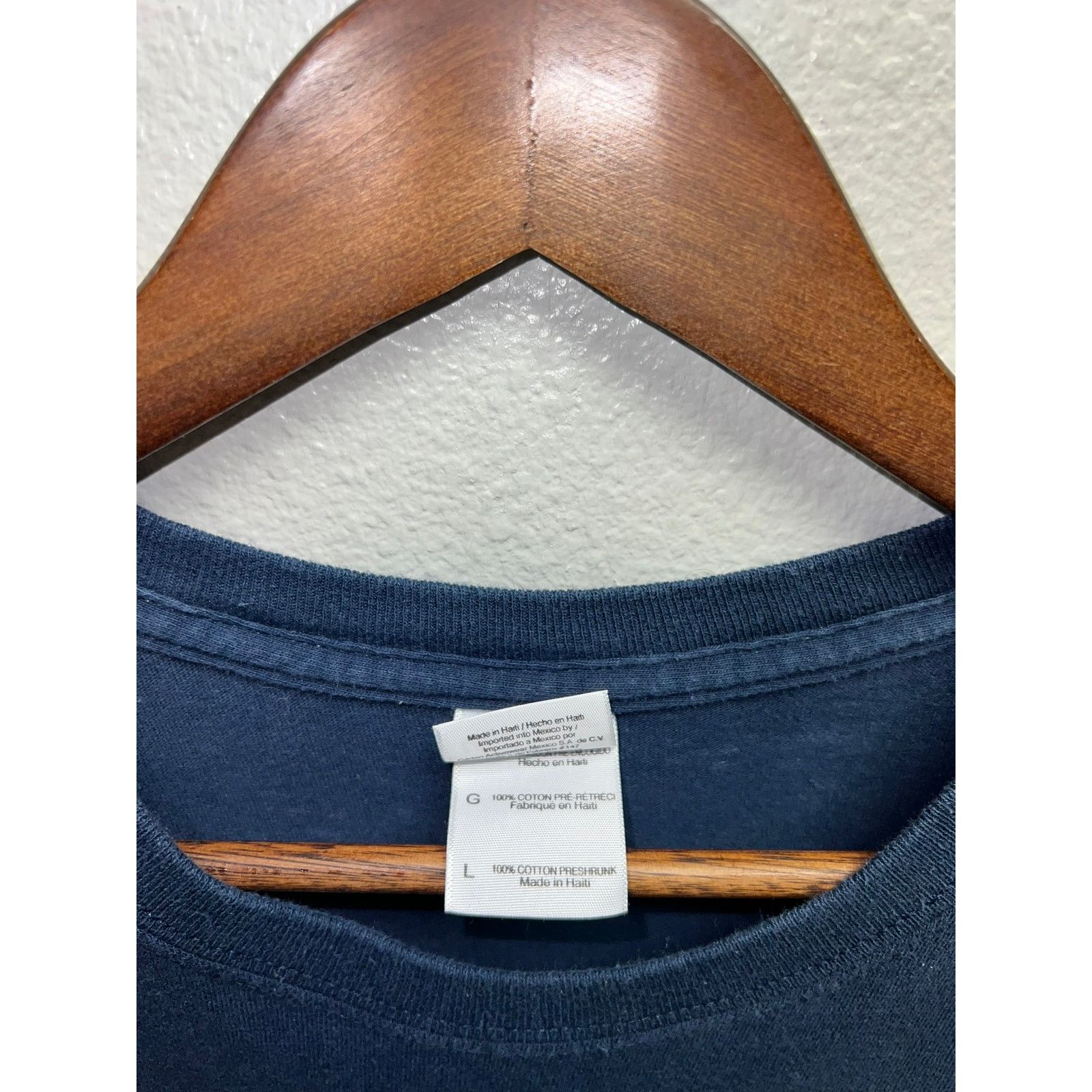 Gildan Taps Mentor Shirt Tragedy Assistance Program For Survivors L Size US L / EU 52-54 / 3 - 5 Thumbnail