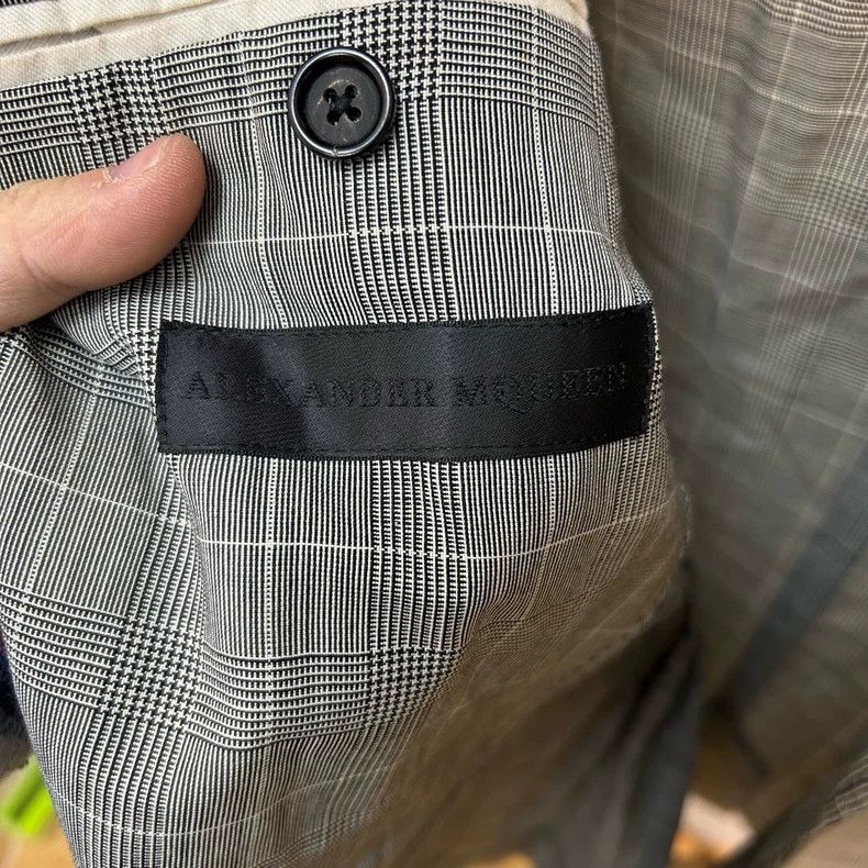 Alexander McQueen Alexander Mcqueen Gray plaid suit Size 50R - 3 Thumbnail