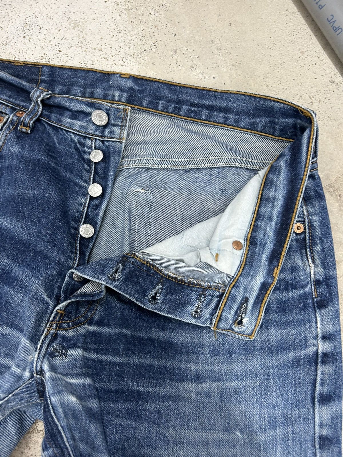 Levi's Vintage Levis 501 Baggy Jeans Extend Rise Button Fly Size US 31 - 11 Thumbnail