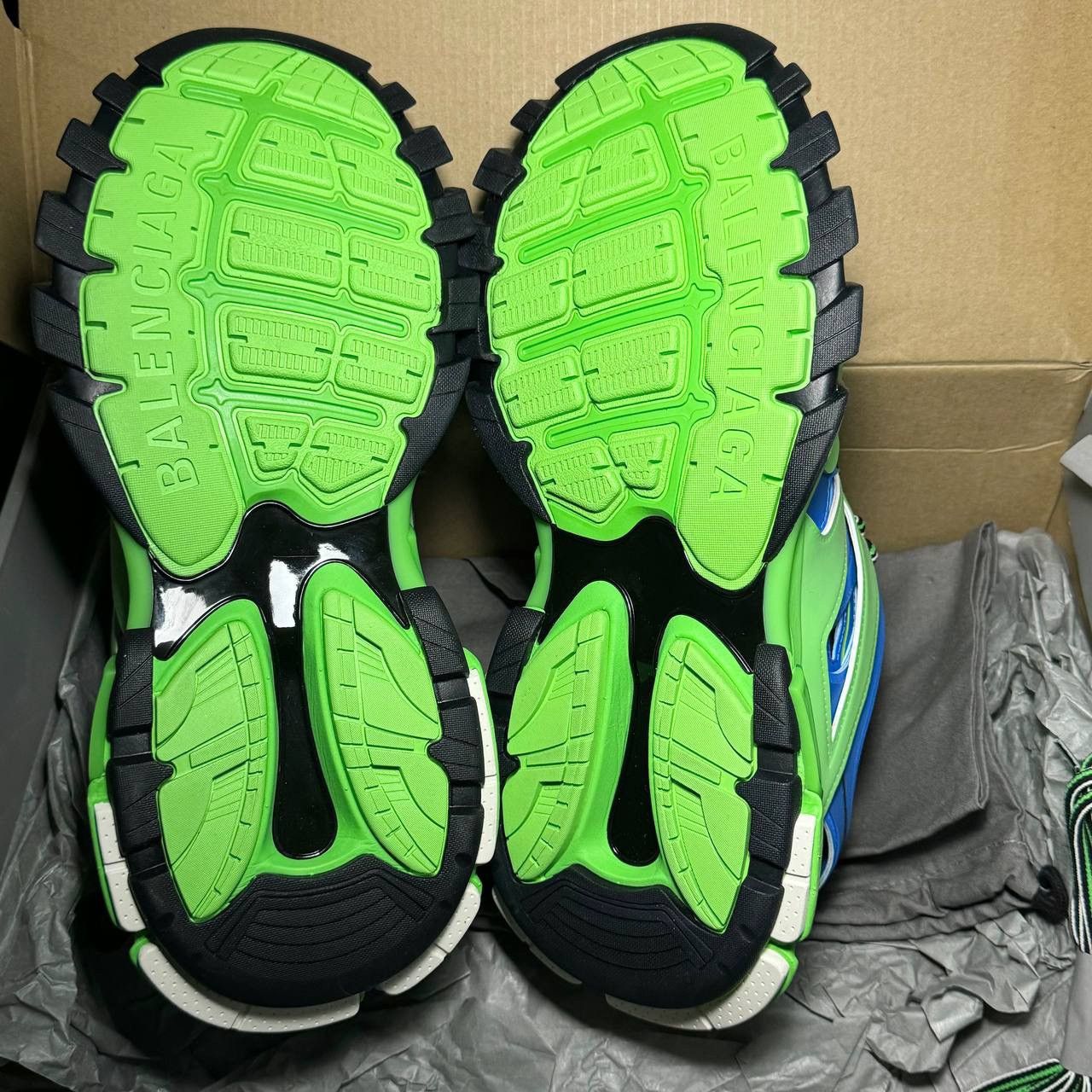 Balenciaga Balenciaga track 1 green Size US 11 / EU 44 - 10 Thumbnail