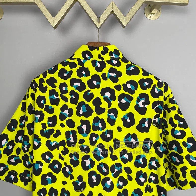Versace Versace Printed single-breasted short sleeve lining Size US L / EU 52-54 / 3 - 3 Thumbnail