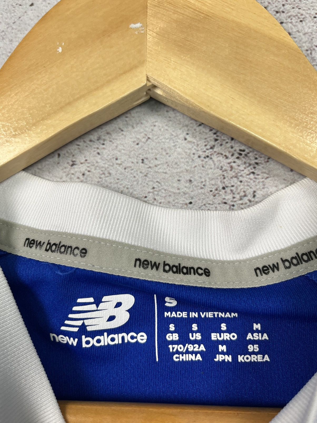 New Balance New Balance Fc Cardiff City Home 2022/2023 Soccer Jersey S Size US S / EU 44-46 / 1 - 5 Thumbnail