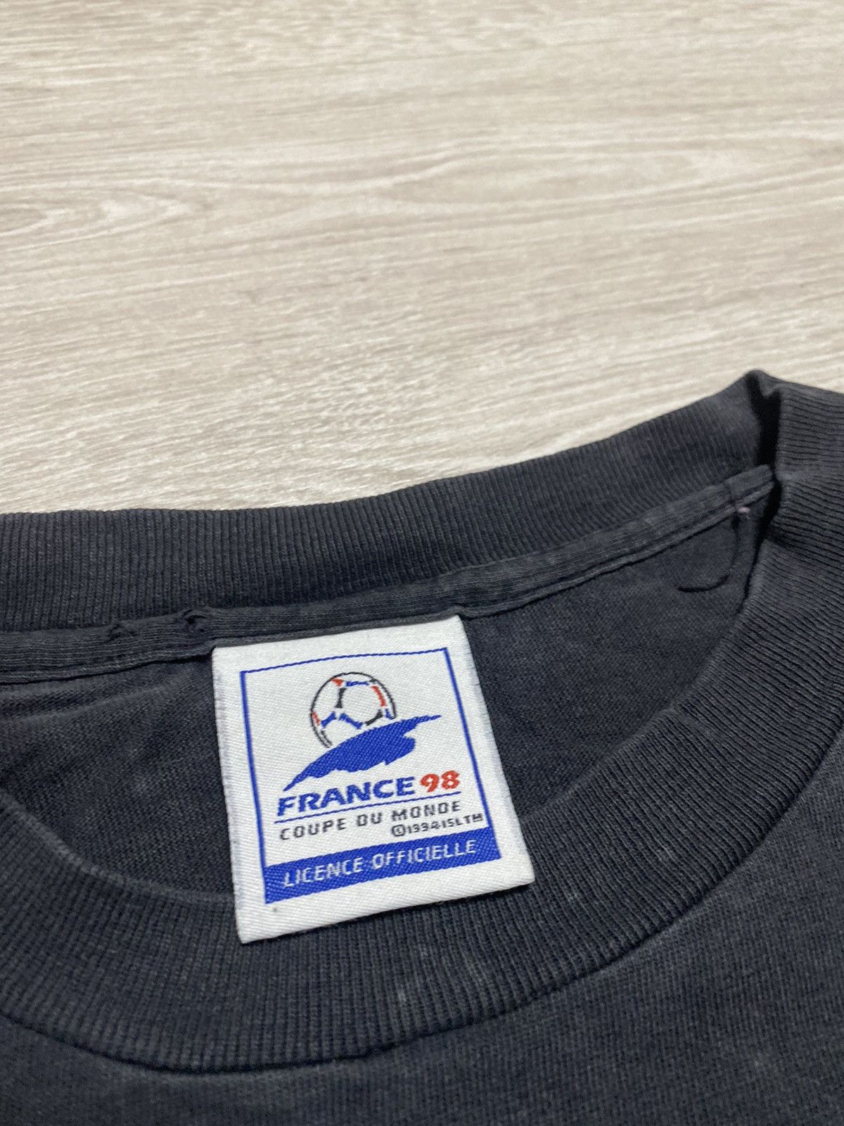 Adidas Vintage Adidas Fifa Cup Brazil Logo France 98 size XL Size US XL / EU 56 / 4 - 7 Thumbnail