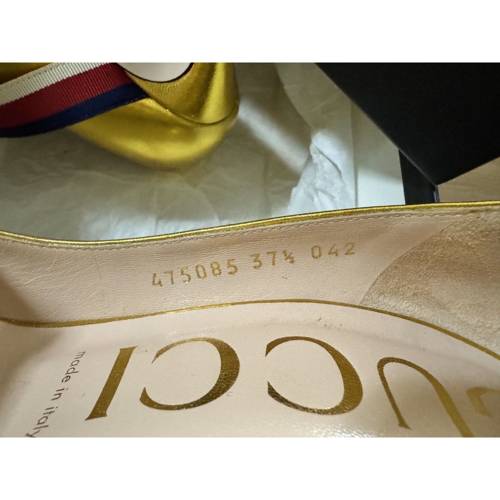 Gucci Gucci RARE Sylvie GOLD Mary Jane Heels 7/37.5 Size US 7 / IT 37 - 3 Thumbnail
