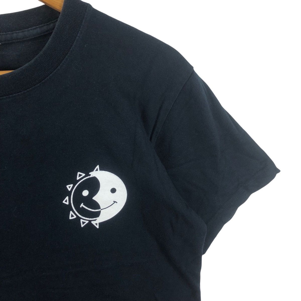 Vintage 2FACIS JAPAN YOUNG LAB Smiley Sun Collection Tee Shirt Top Size US M / EU 48-50 / 2 - 3 Thumbnail