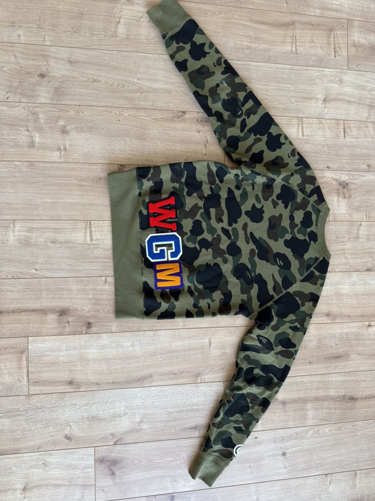 Bape BAPE 1st Camo Metal Zip Shark Crewneck Size US S / EU 44-46 / 1 - 5 Thumbnail
