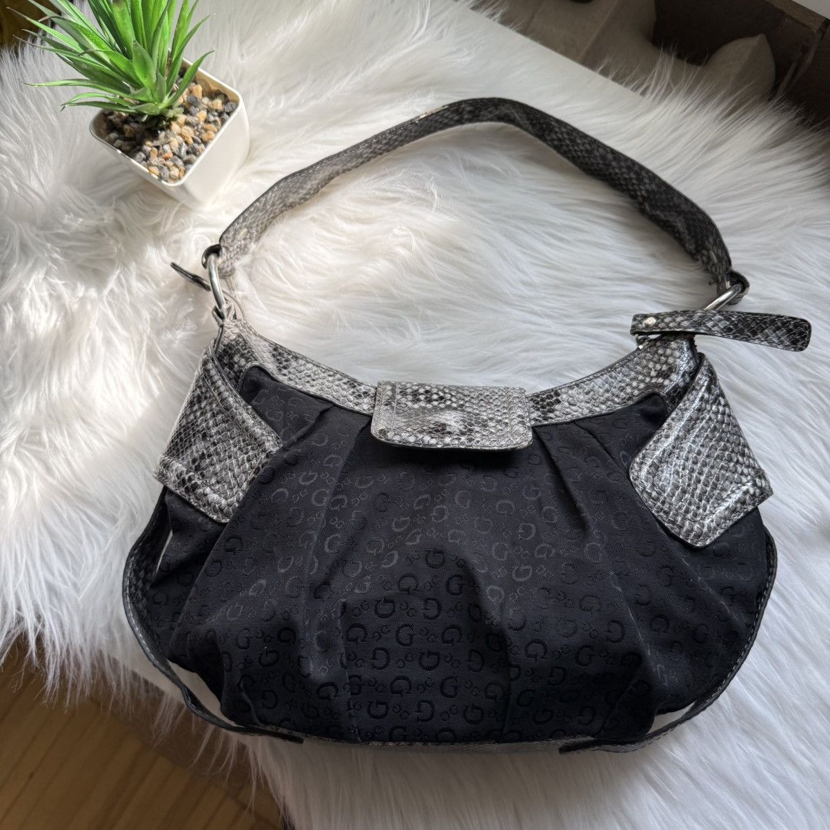 Guess 📌 Vintage Guees Monogram Y2K Juicy Vibe Handbag Size ONE SIZE - 10 Thumbnail