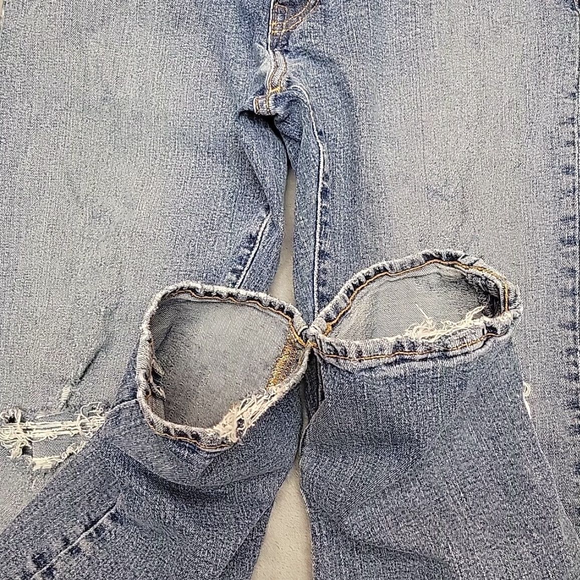 Gap VINTAGE Gap Jeans Mens 33x34 Blue Denim 100% Cotton Straight Leg Distressed Faded Size US 33 - 2 Thumbnail