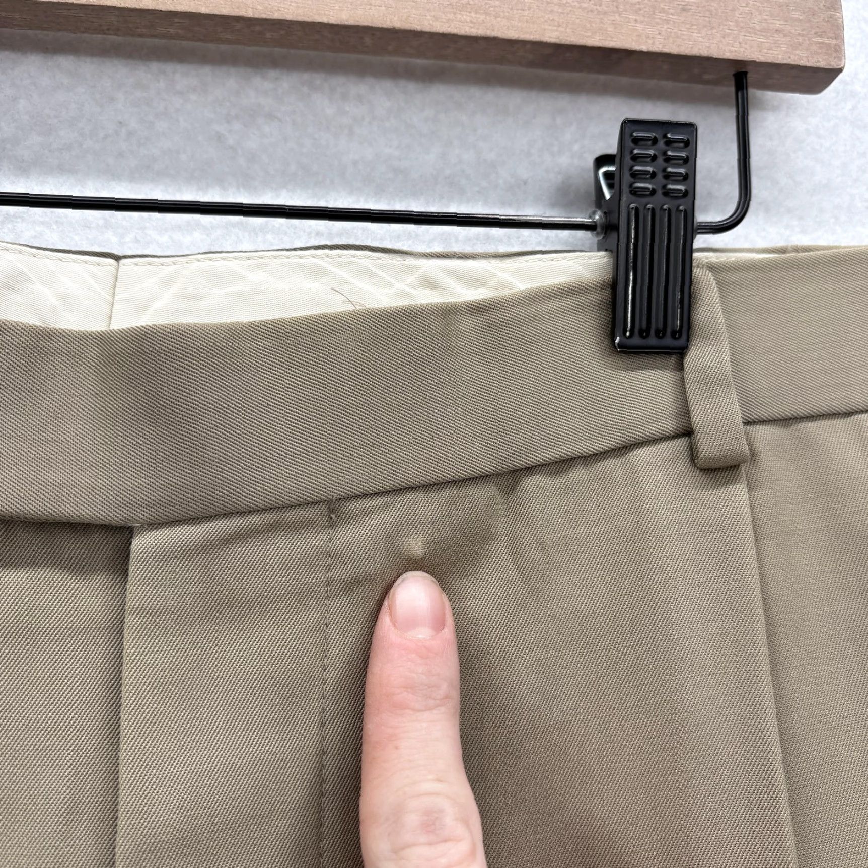 Brooks Brothers Brooks Brothers Madison Dress Pants Mens 38x28 Beige Wool Pleated Cuffed Short Size US 38 / EU 54 - 4 Thumbnail