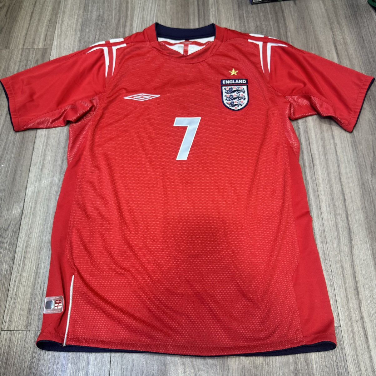 Umbro England Euro 2004 away shirt #7 Beckham Size US S / EU 44-46 / 1 - 1 Thumbnail