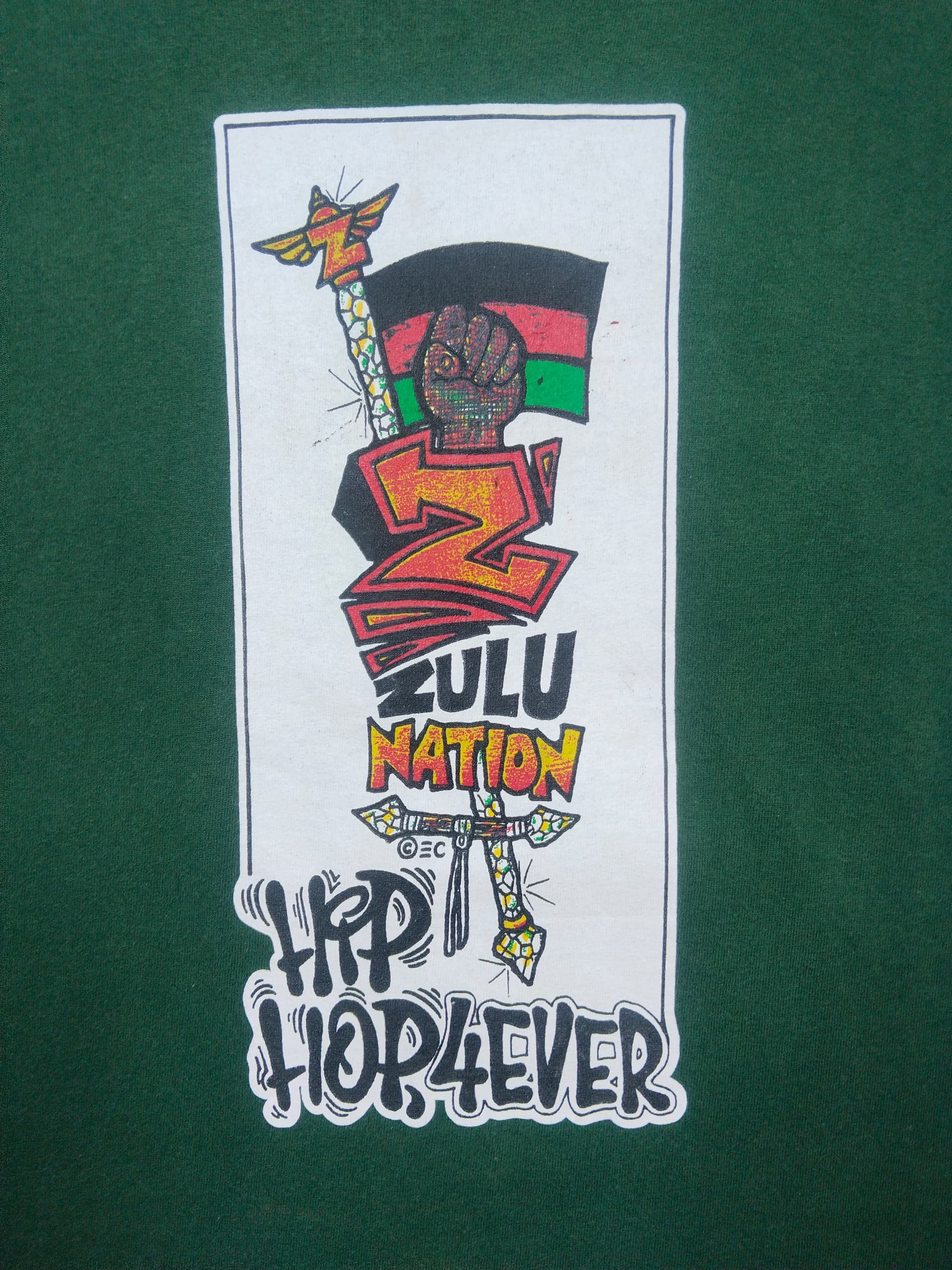 Fruit Of The Loom × Rap Tees × Vintage VINTAGE UNIVERSAL ZULU NATION HIP HOP 4EVER GREEN T SHIRT Size US XL / EU 56 / 4 - 1 Thumbnail