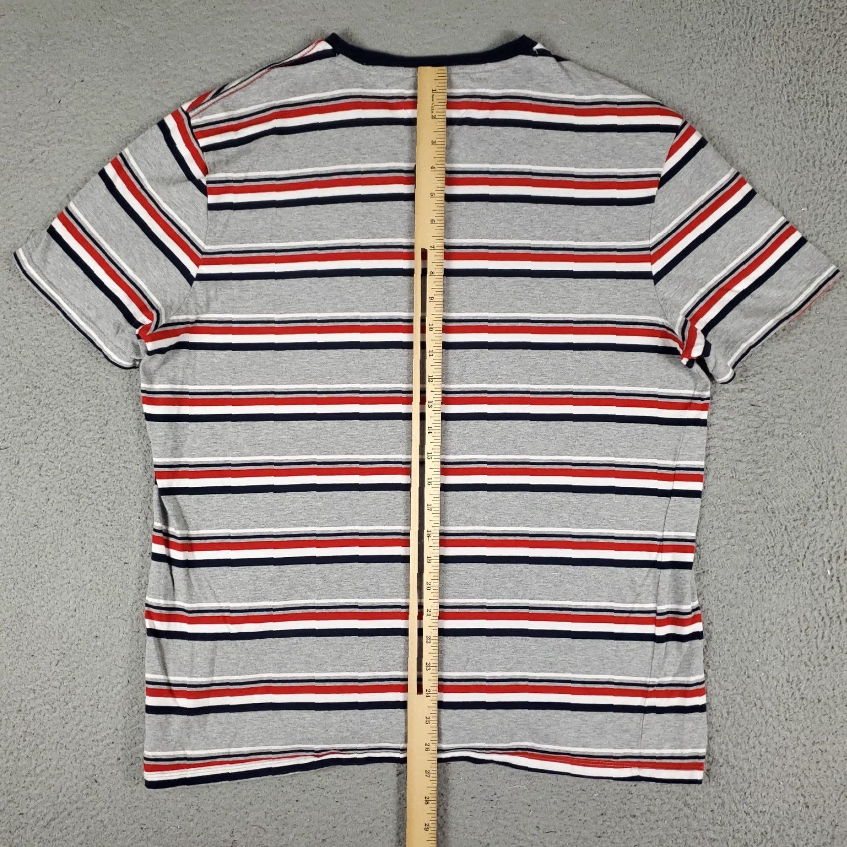 Tommy Hilfiger Tommy Hilfiger T Shirt Mens Size Large Gray Striped Crew Neck Short Sleeve Adult Casual Logo Modern Classic Sports American Shirt Mens L Gray Size US L / EU 52-54 / 3 - 3 Thumbnail