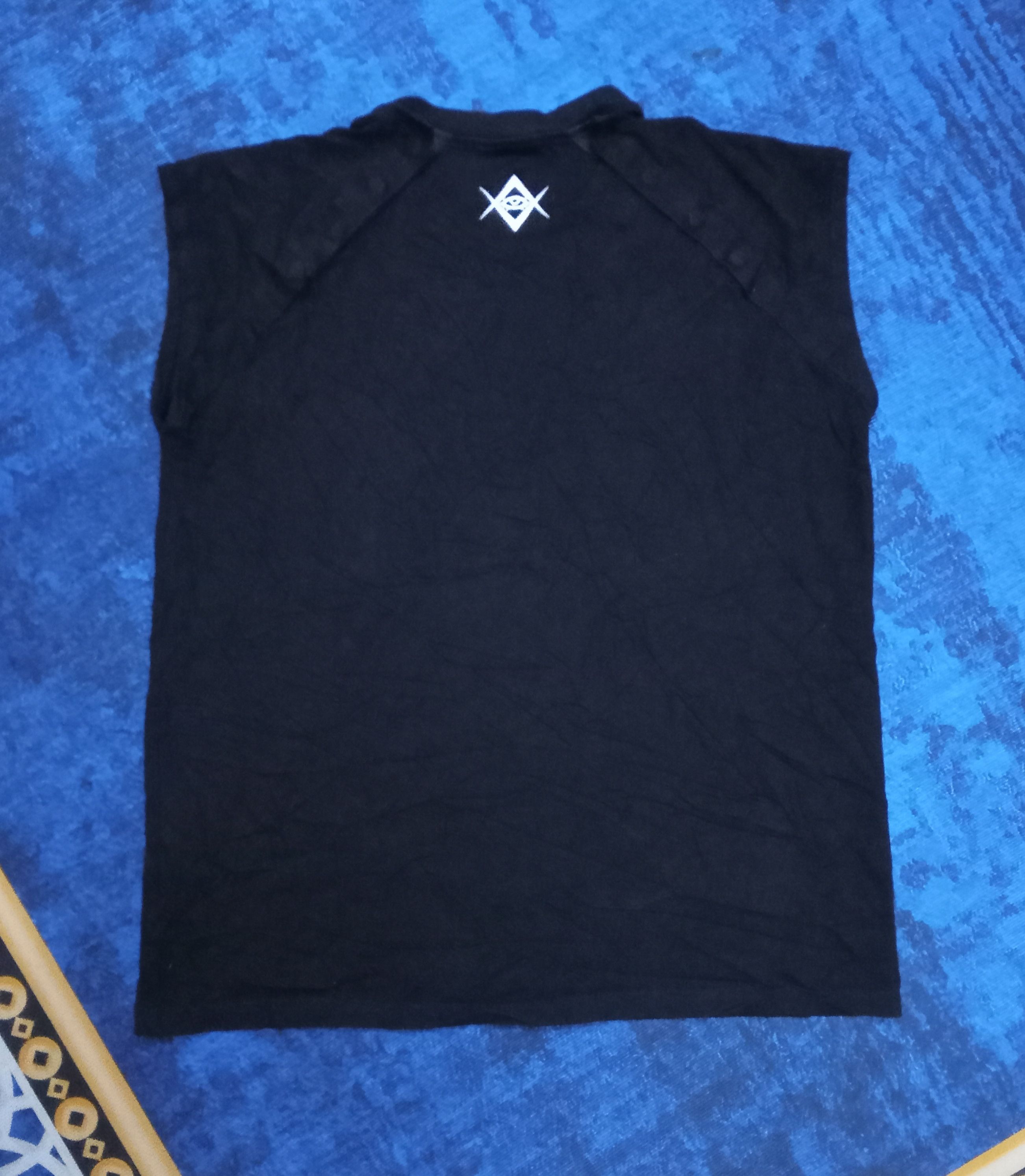 Japanese Brand Reflem Extremely Rare Design Sleeveless Tee Size US L / EU 52-54 / 3 - 9 Thumbnail