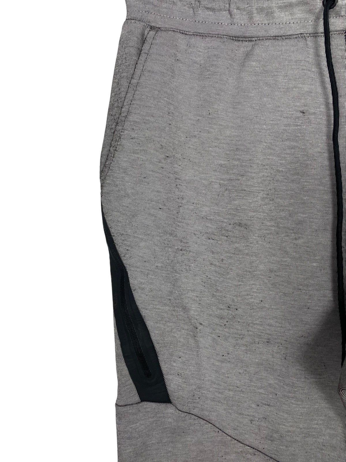 Nike Rare‼️ Nike Sweatpants Small Logo Size US 30 / EU 46 - 11 Thumbnail